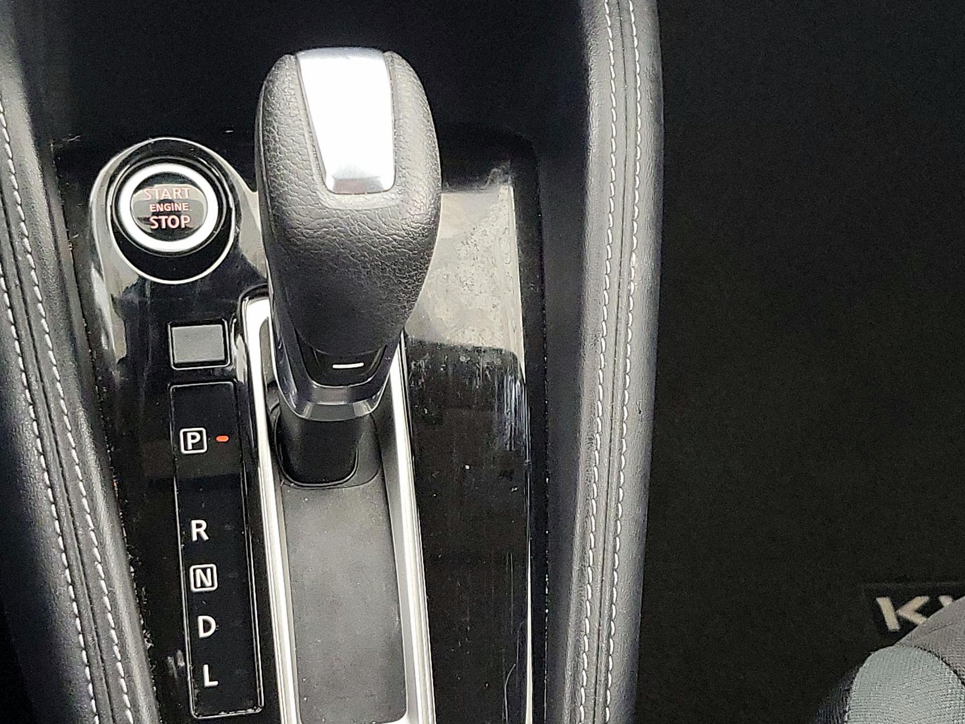 Thumbnail: 2020 Nissan Kicks - 17