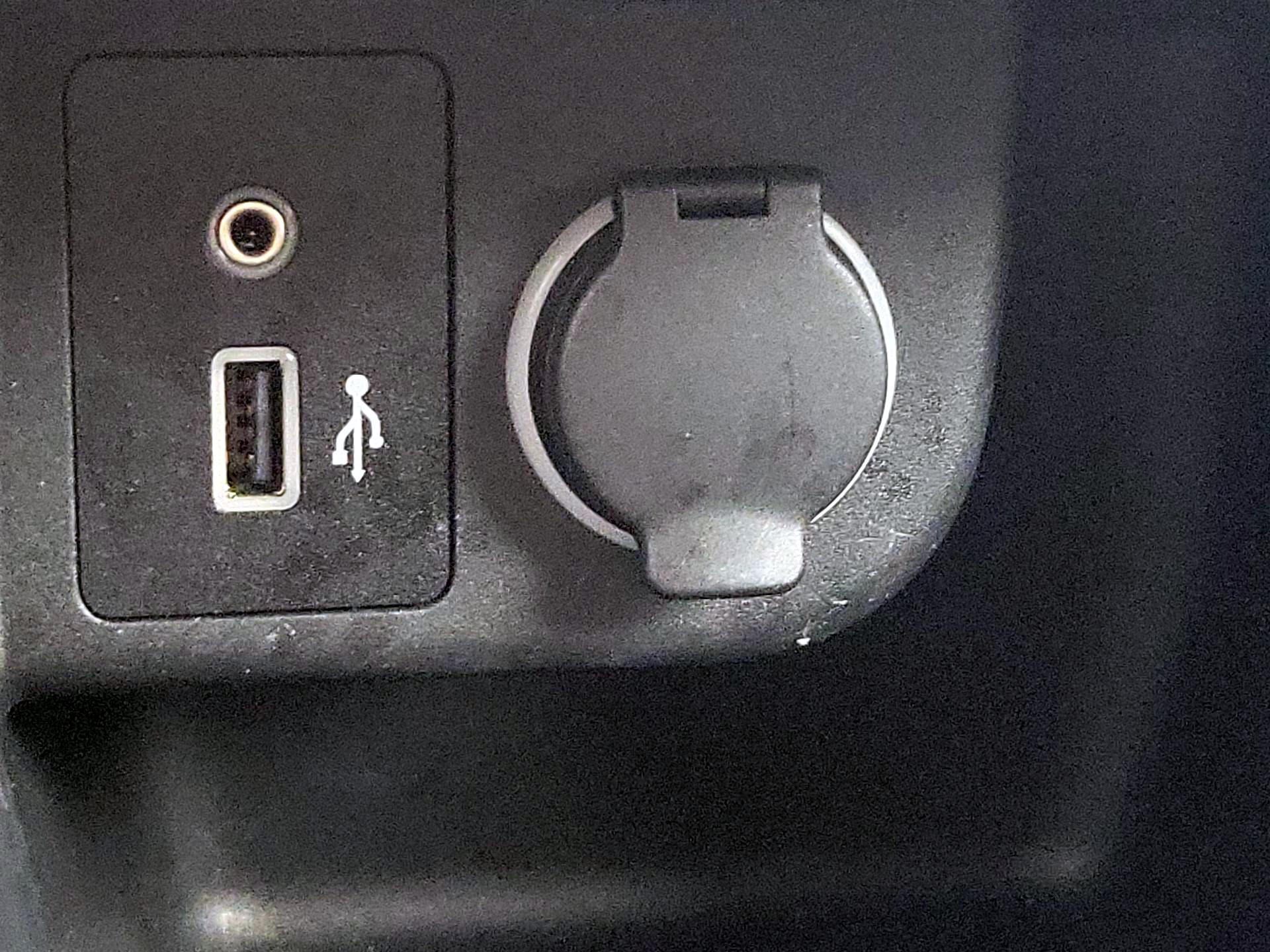 Thumbnail: 2020 Nissan Kicks - 18