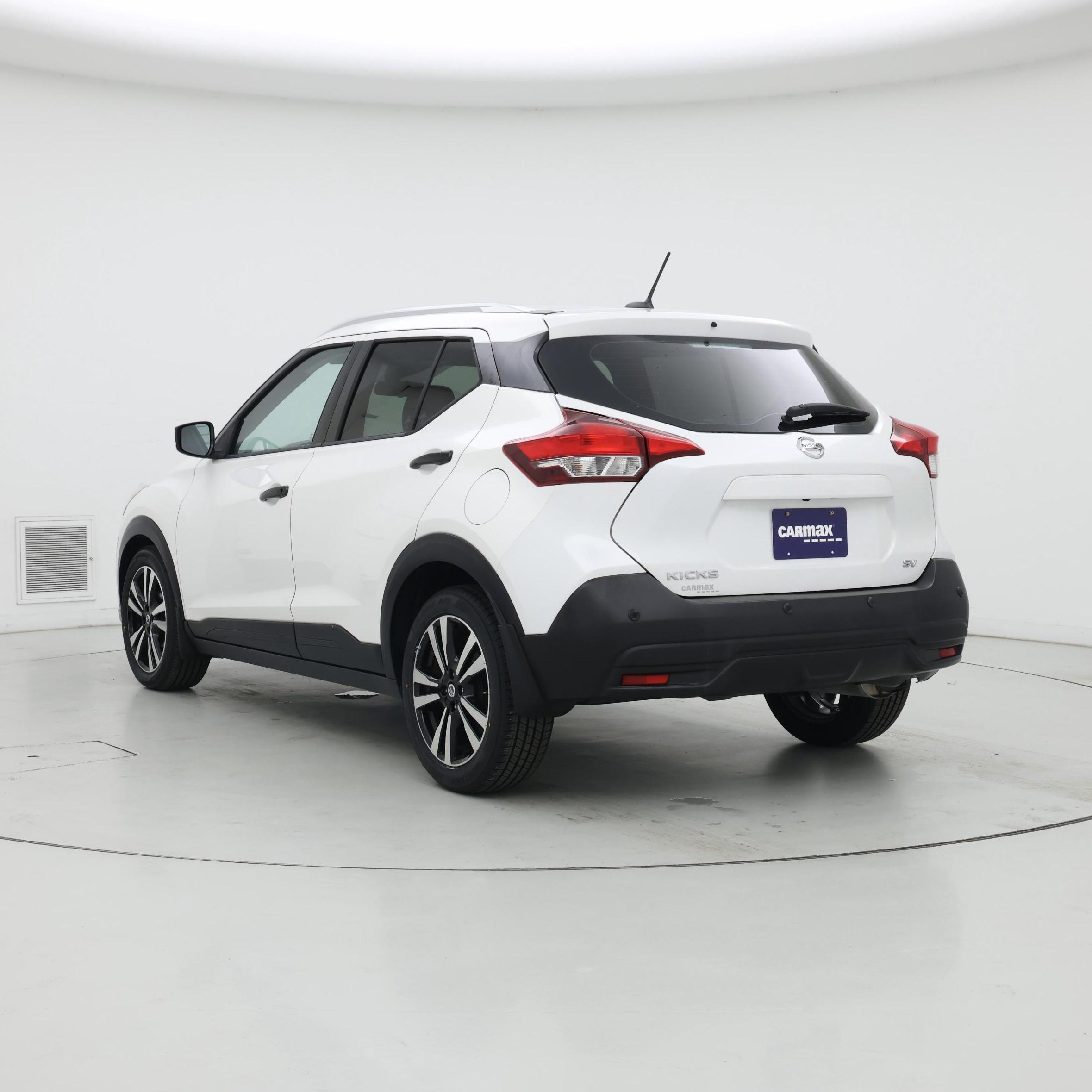 Thumbnail: 2020 Nissan Kicks - 2