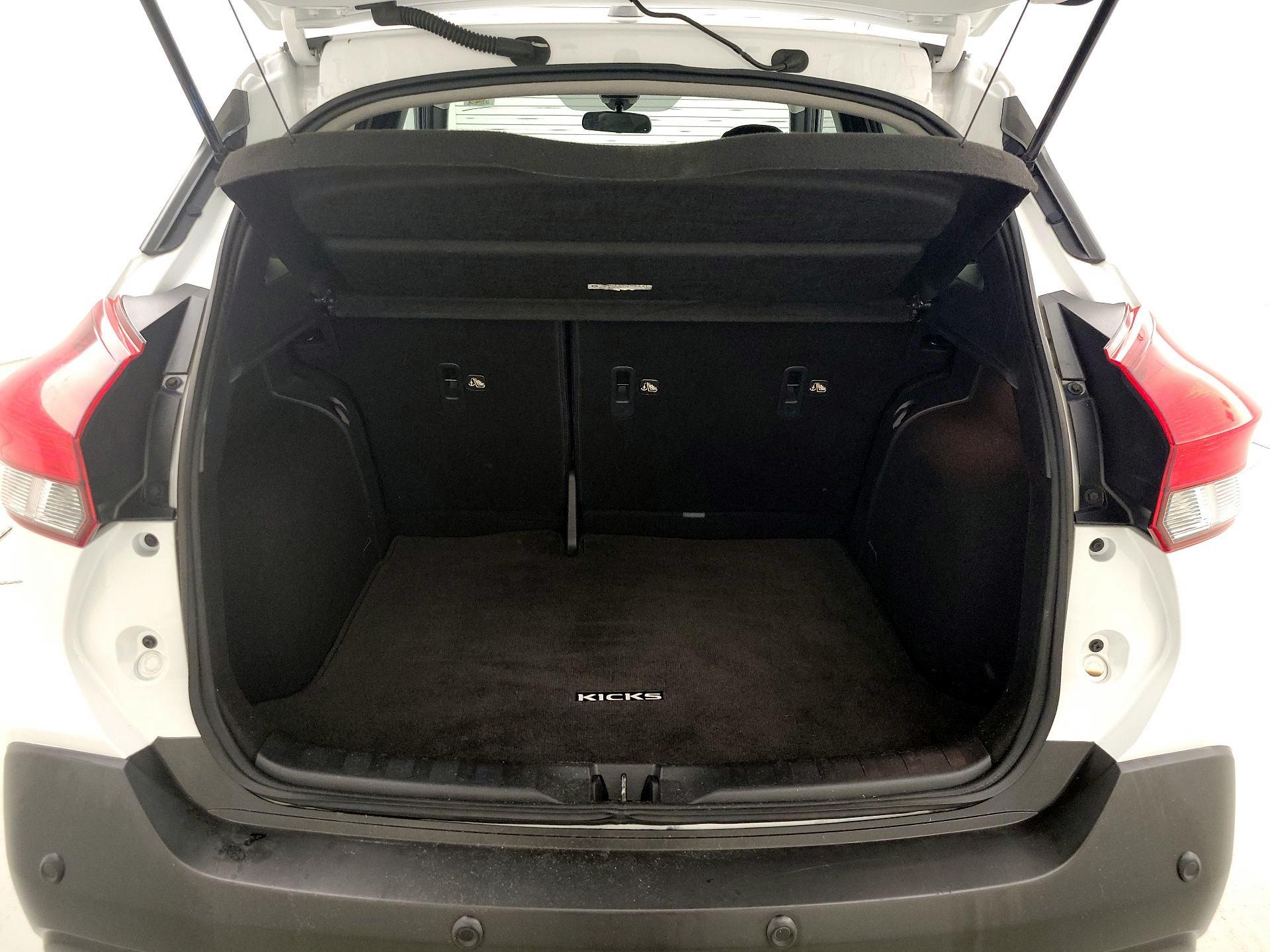 Thumbnail: 2020 Nissan Kicks - 20