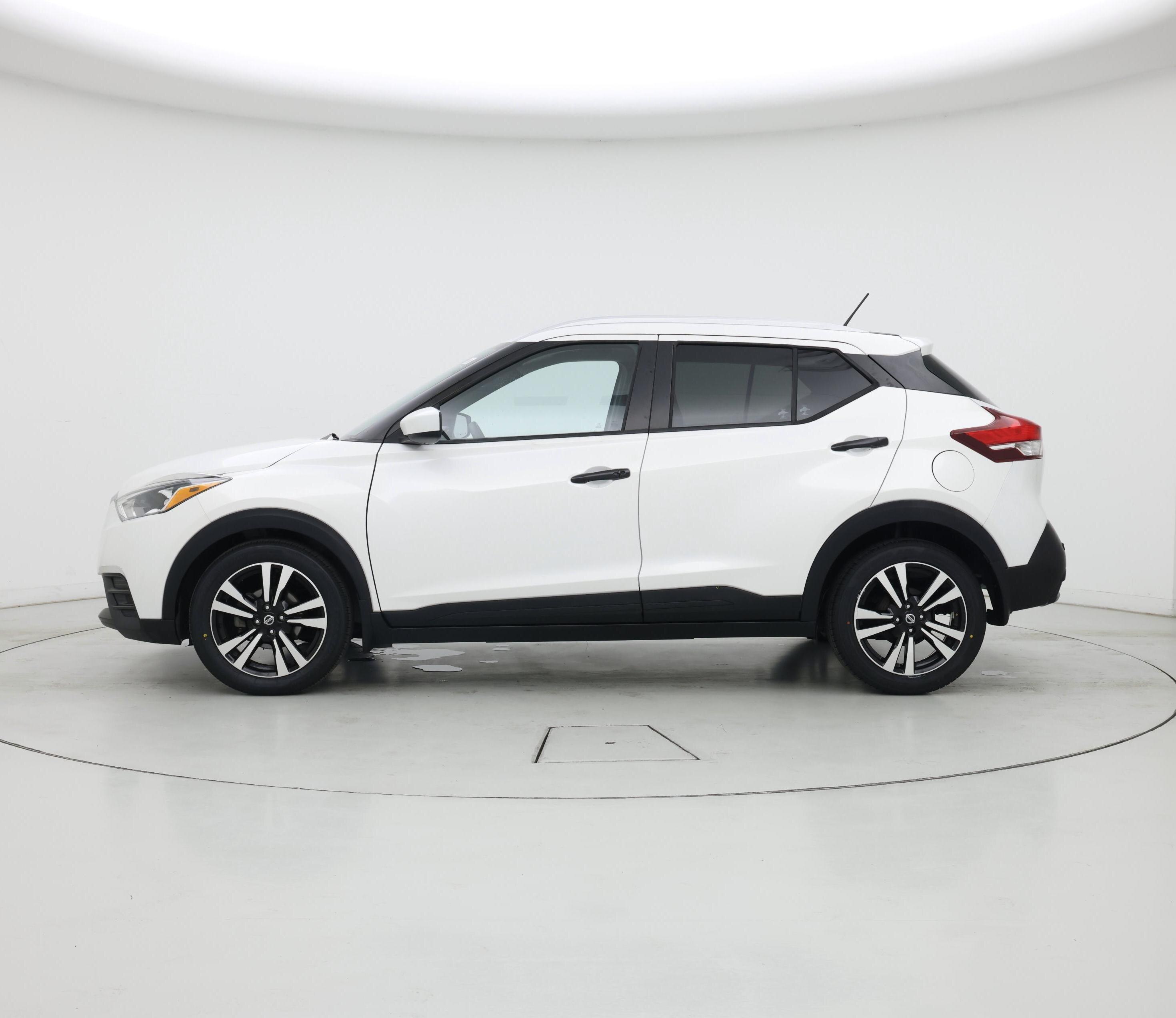 Thumbnail: 2020 Nissan Kicks - 3