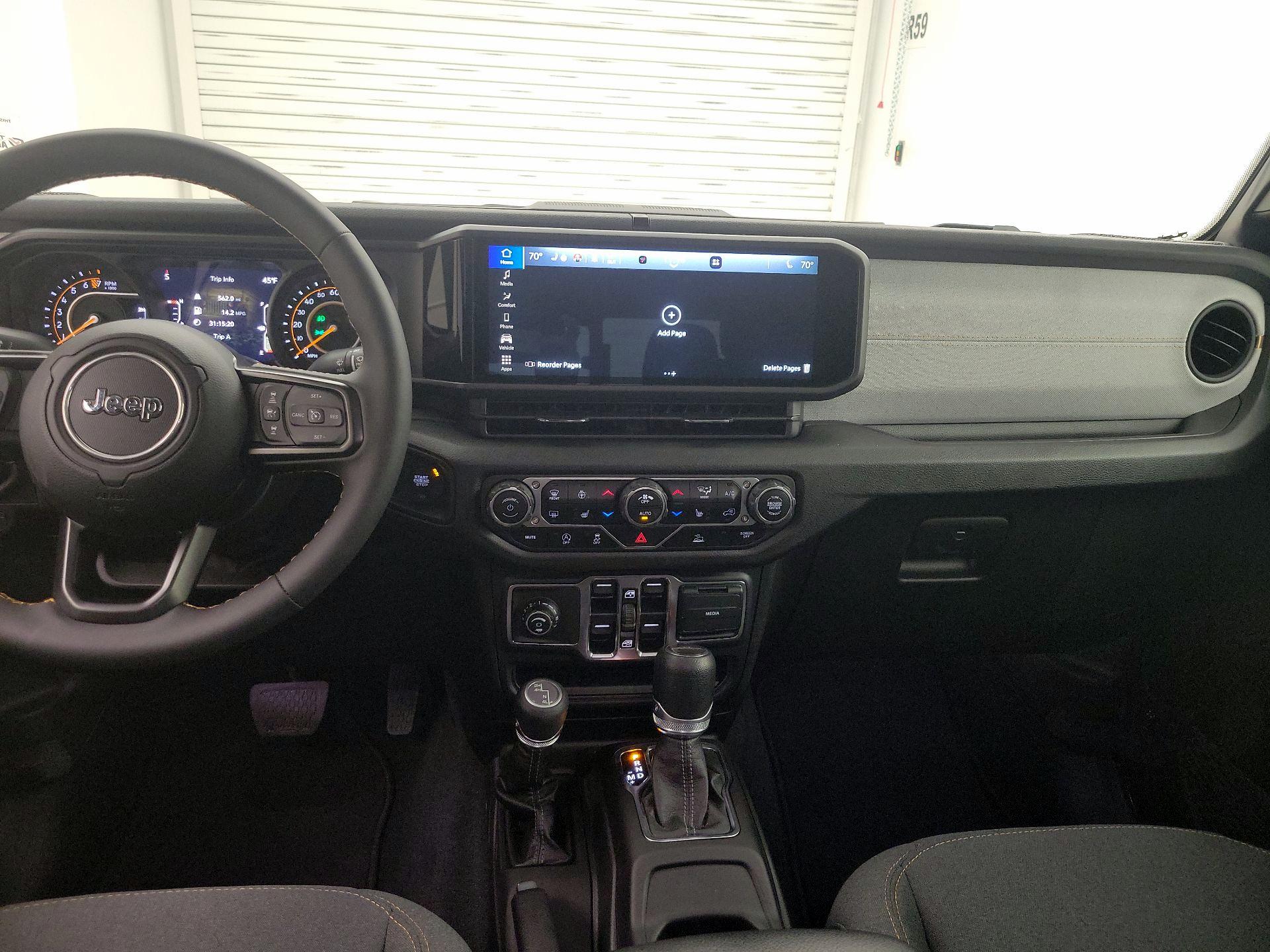 Thumbnail: 2024 Jeep Gladiator - 9