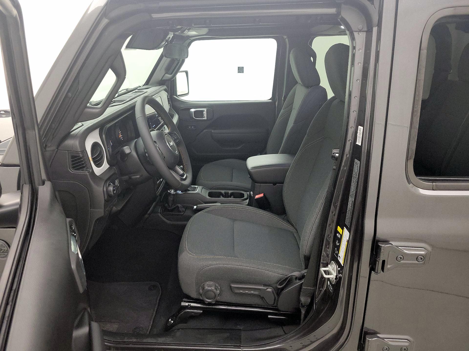 Thumbnail: 2024 Jeep Gladiator - 11