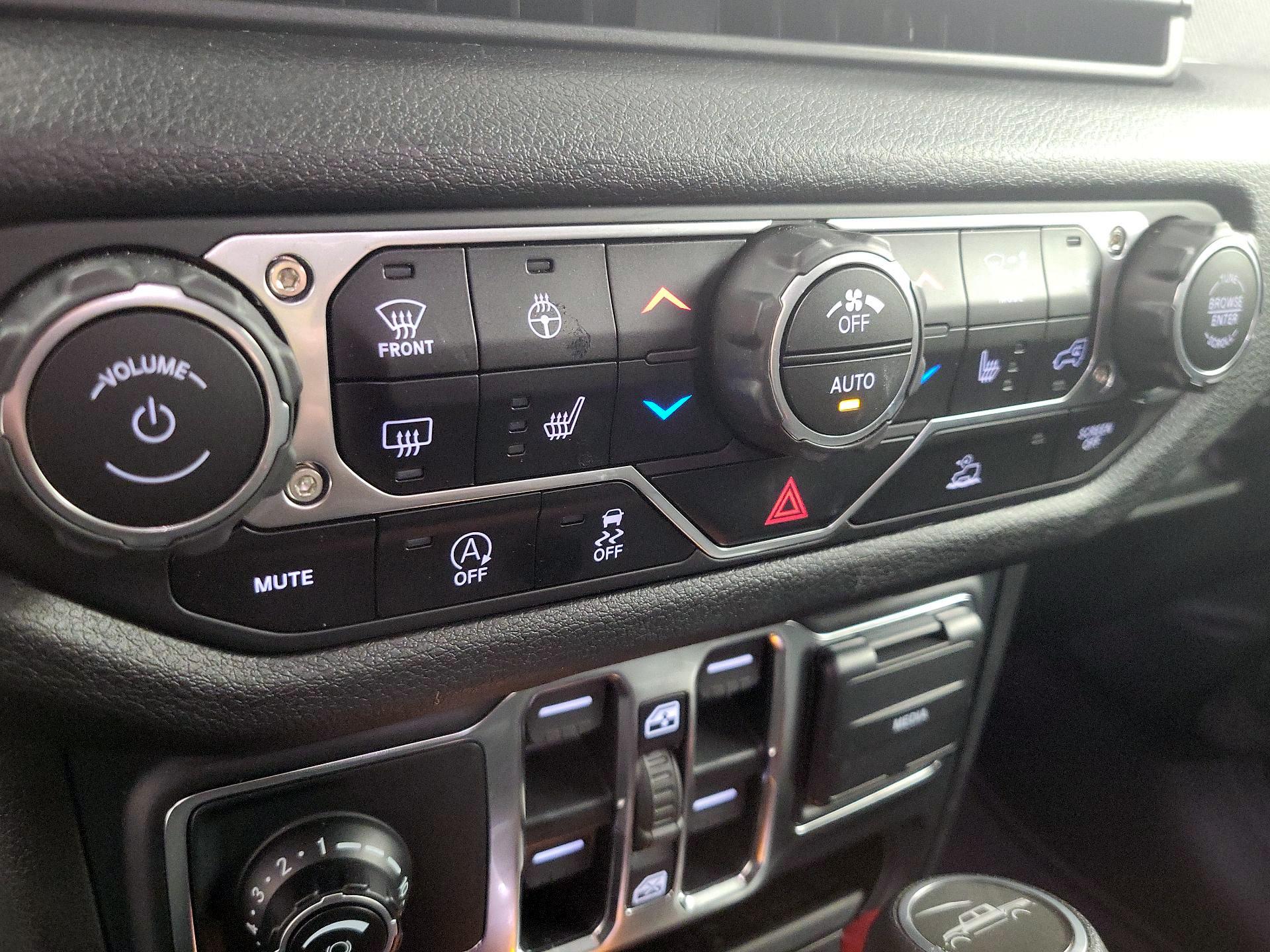 Thumbnail: 2024 Jeep Gladiator - 16