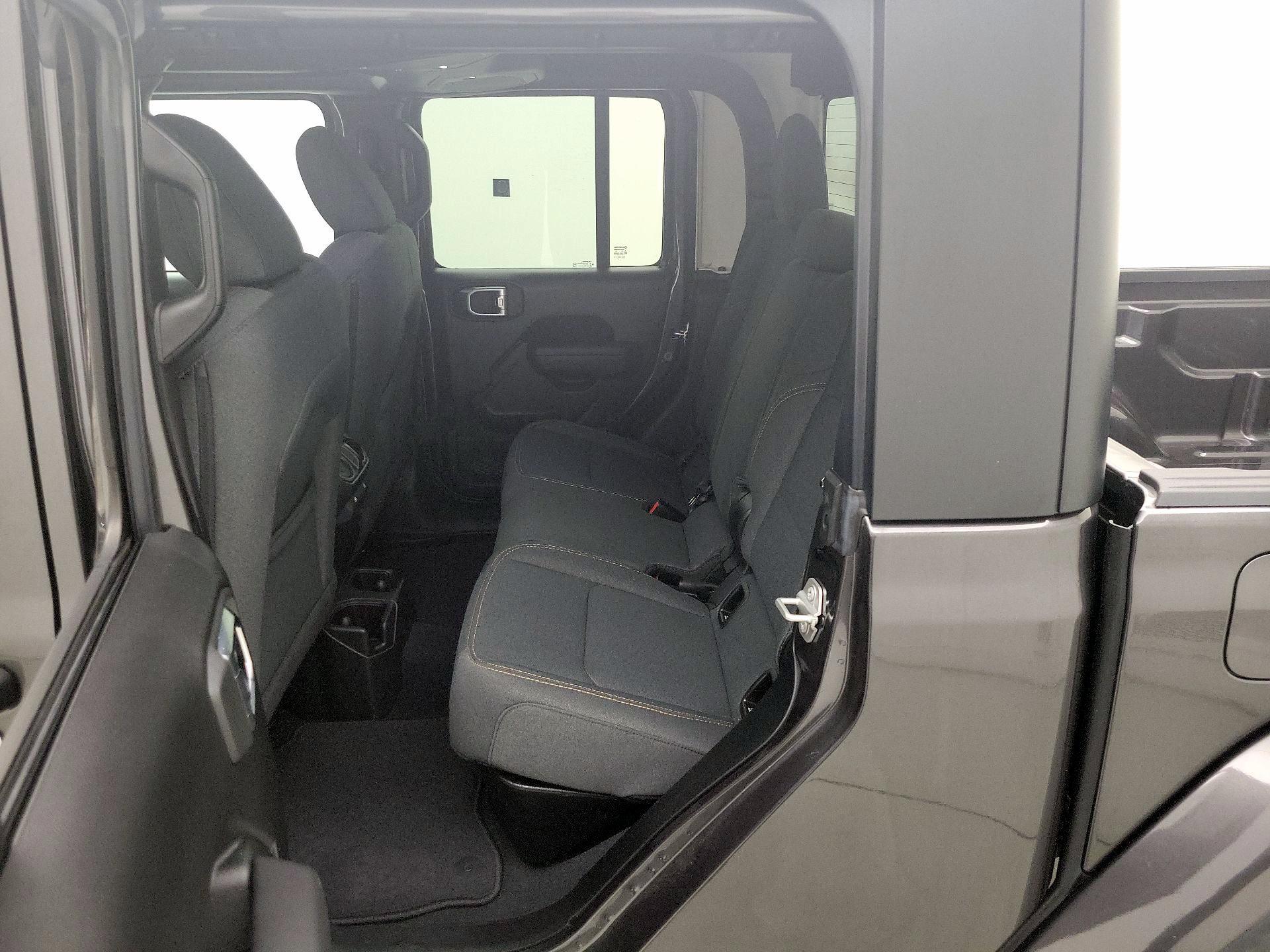 Thumbnail: 2024 Jeep Gladiator - 19