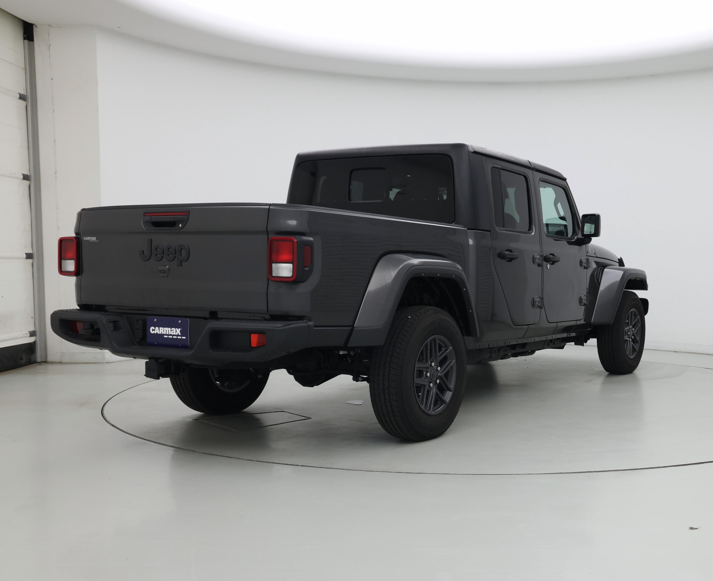 Thumbnail: 2024 Jeep Gladiator - 8