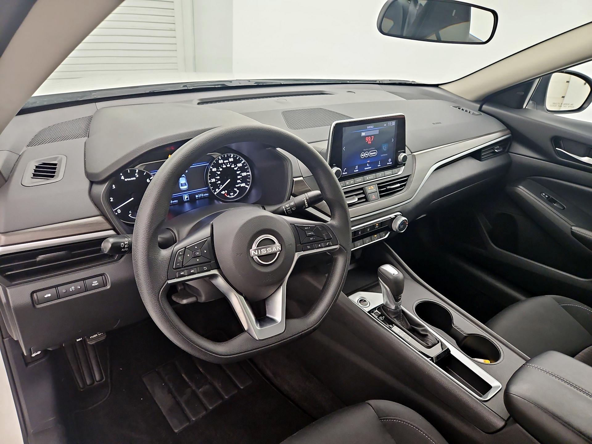 Thumbnail: 2025 Nissan Altima - 9