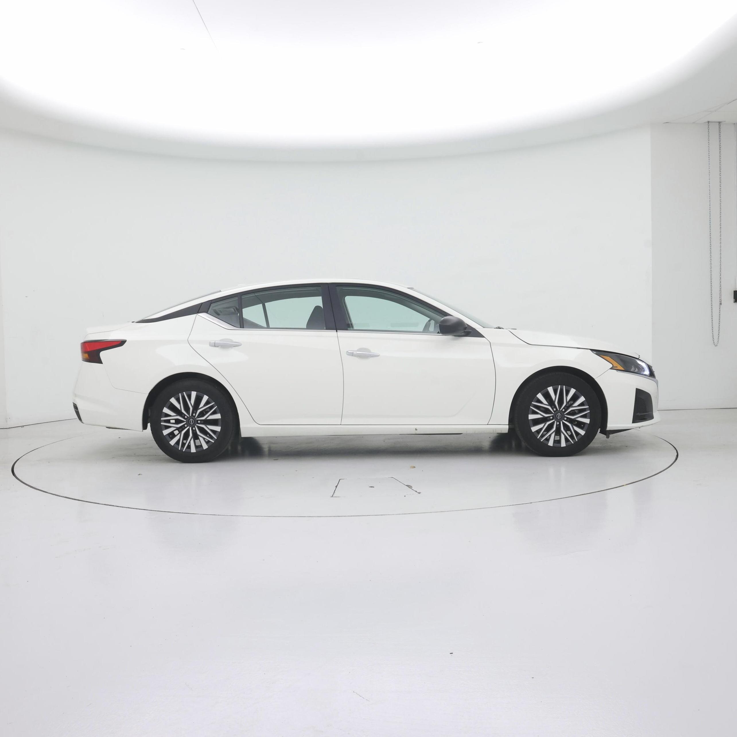 Thumbnail: 2025 Nissan Altima - 7