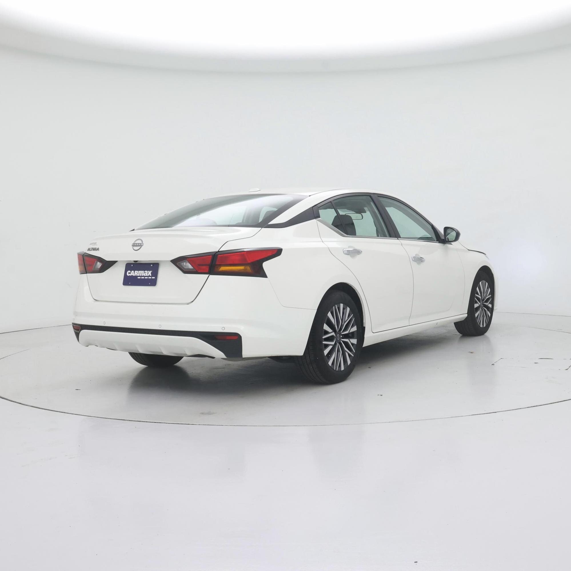 Thumbnail: 2025 Nissan Altima - 8