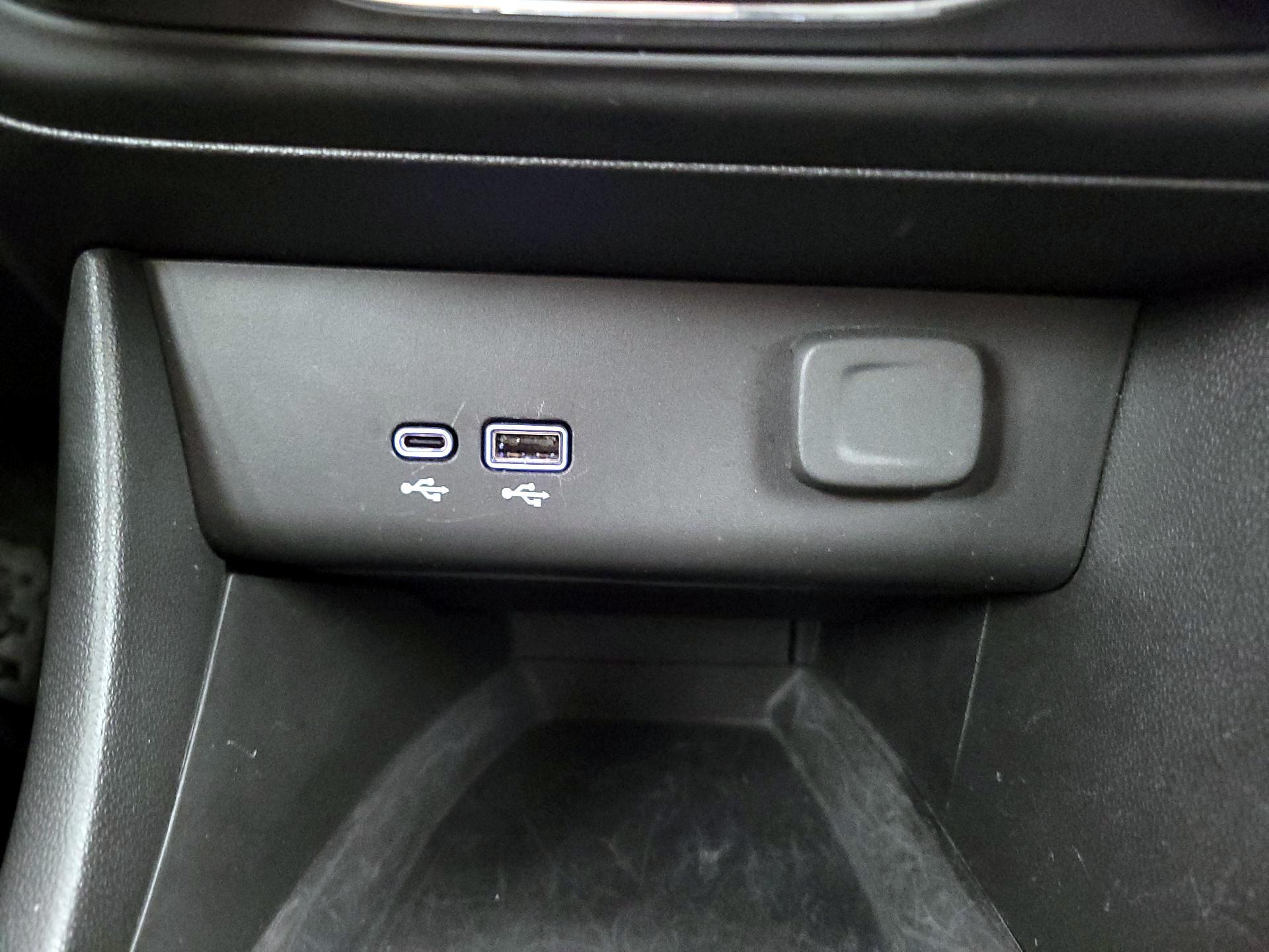 Thumbnail: 2025 Buick Encore GX - 18