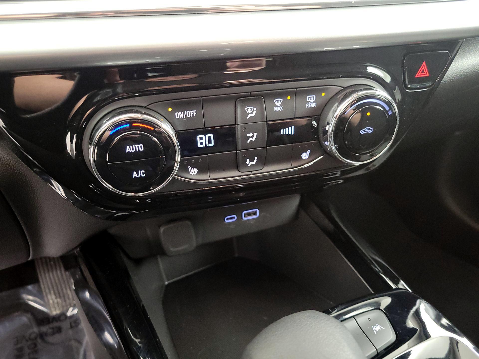 Thumbnail: 2025 Chevrolet Trax - 16