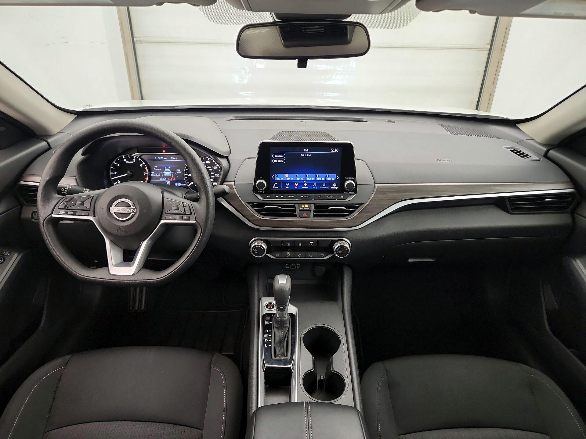 Thumbnail: 2025 Nissan Altima - 9