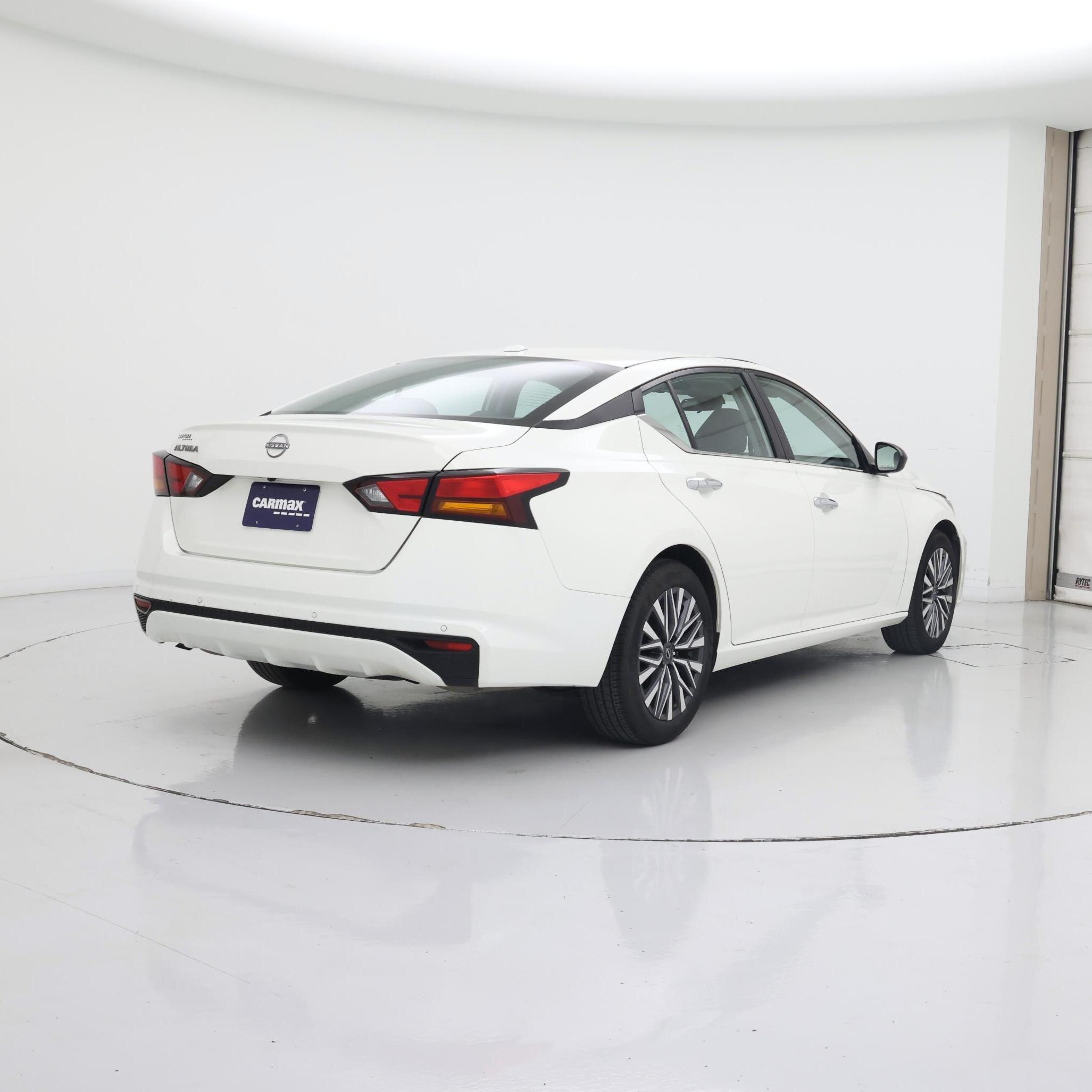 Thumbnail: 2025 Nissan Altima - 8