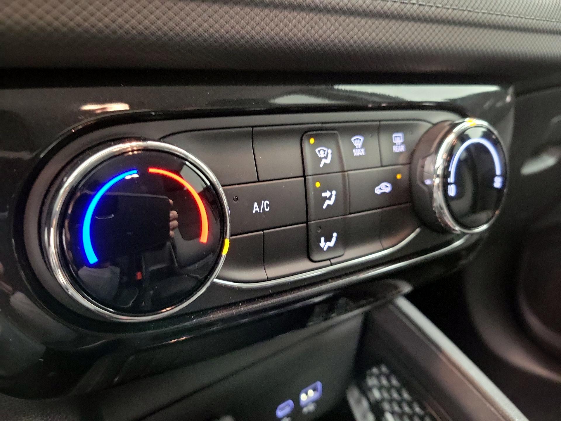 Thumbnail: 2025 Chevrolet TrailBlazer - 16