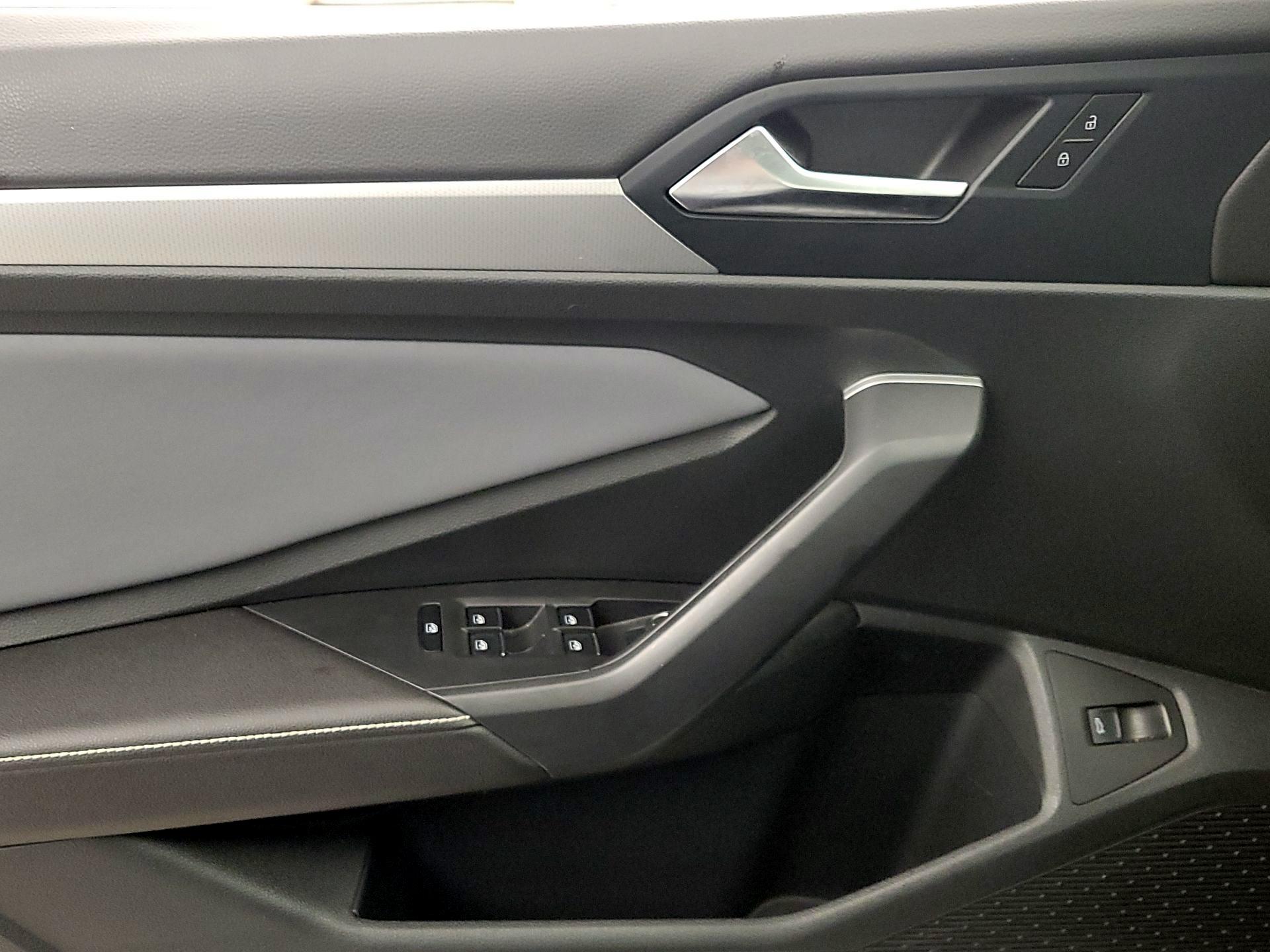 Thumbnail: 2025 Volkswagen Jetta - 12