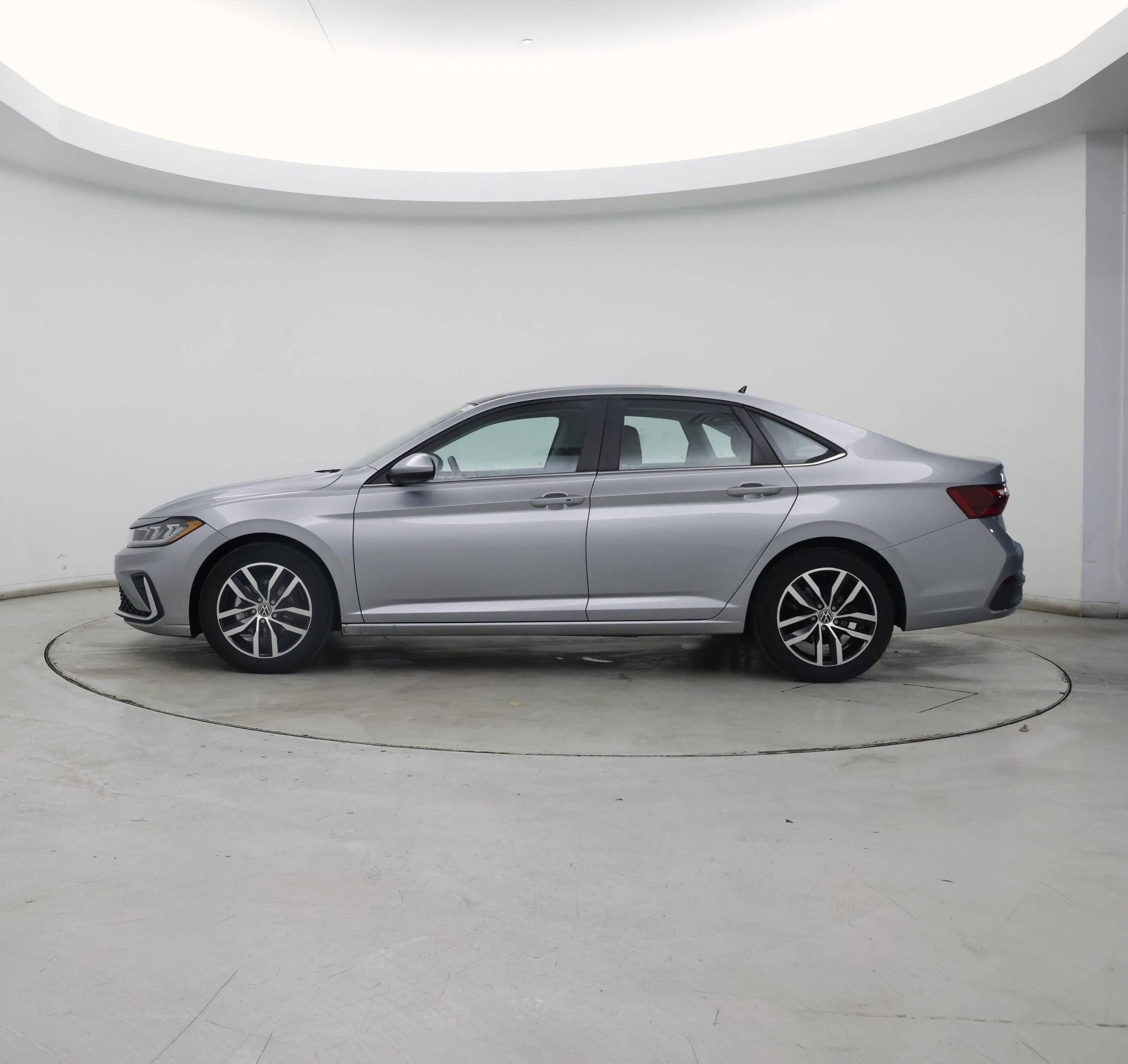 Thumbnail: 2025 Volkswagen Jetta - 3