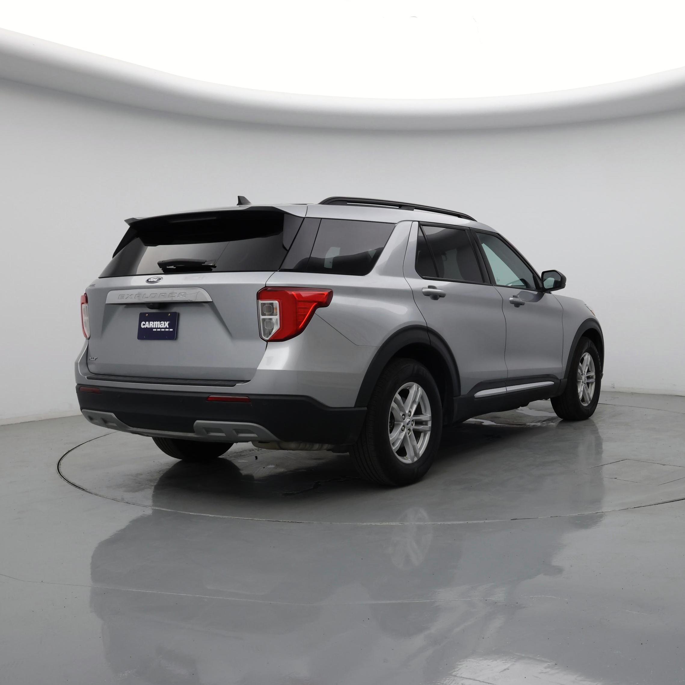 Thumbnail: 2023 Ford Explorer - 8