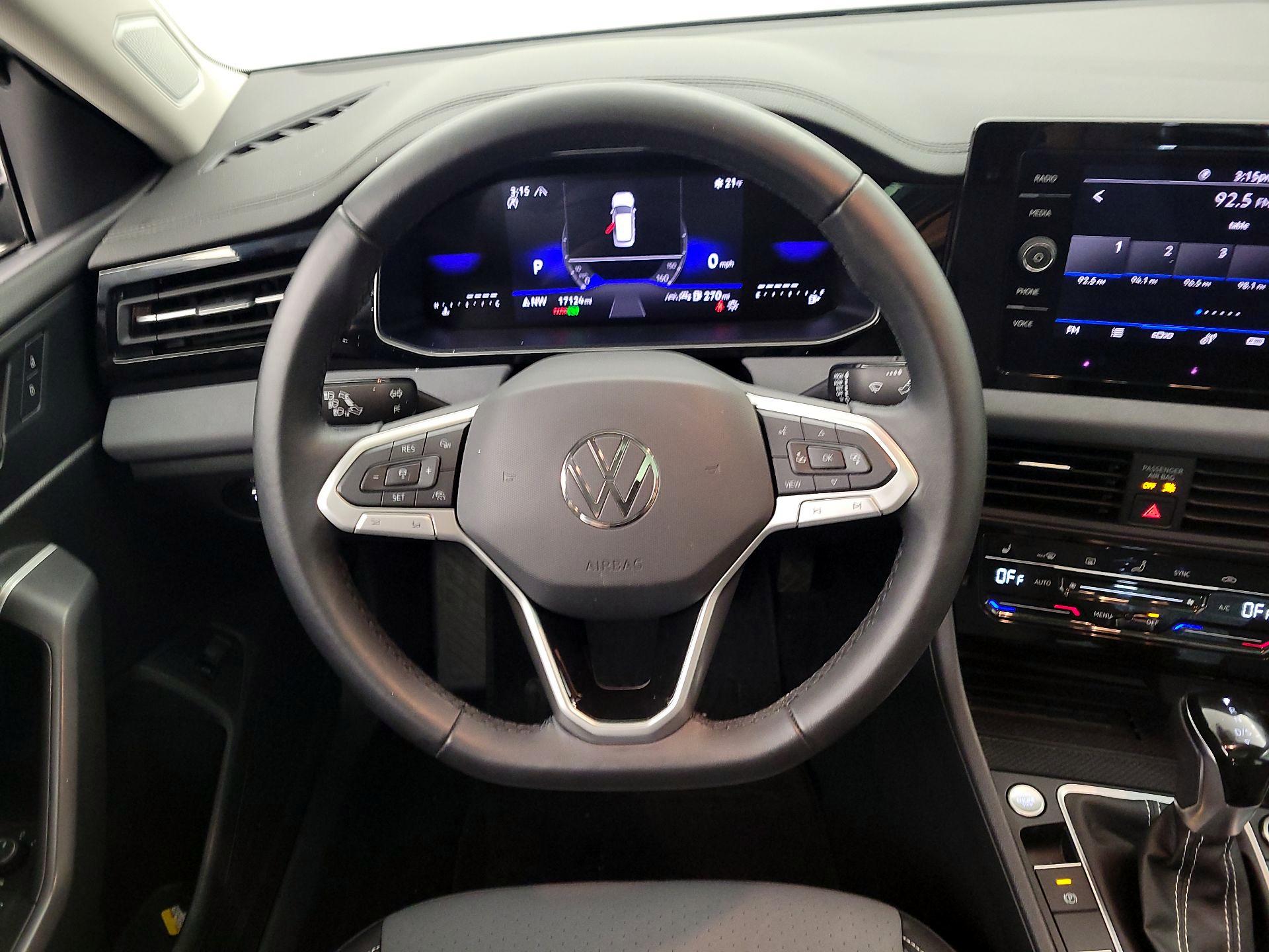 Thumbnail: 2025 Volkswagen Jetta - 10