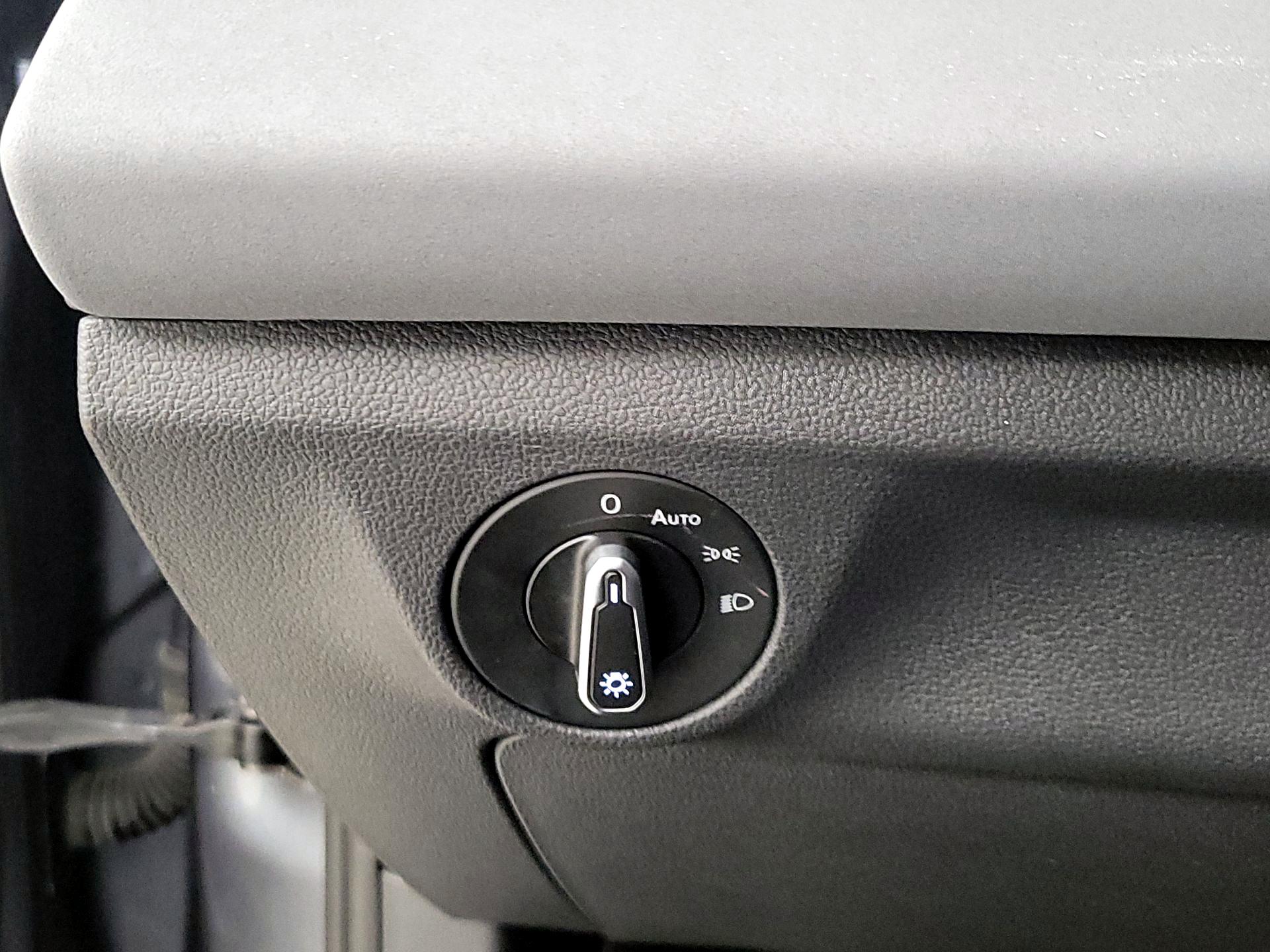 Thumbnail: 2025 Volkswagen Jetta - 13