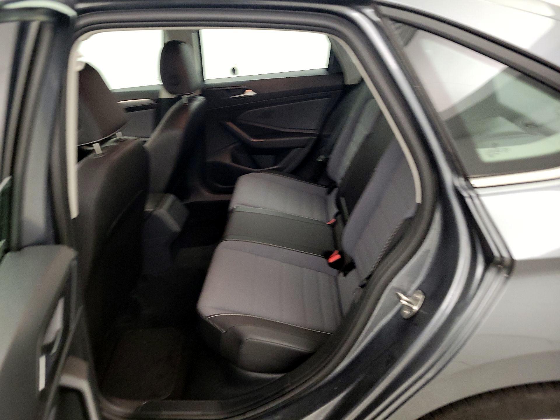 Thumbnail: 2025 Volkswagen Jetta - 20