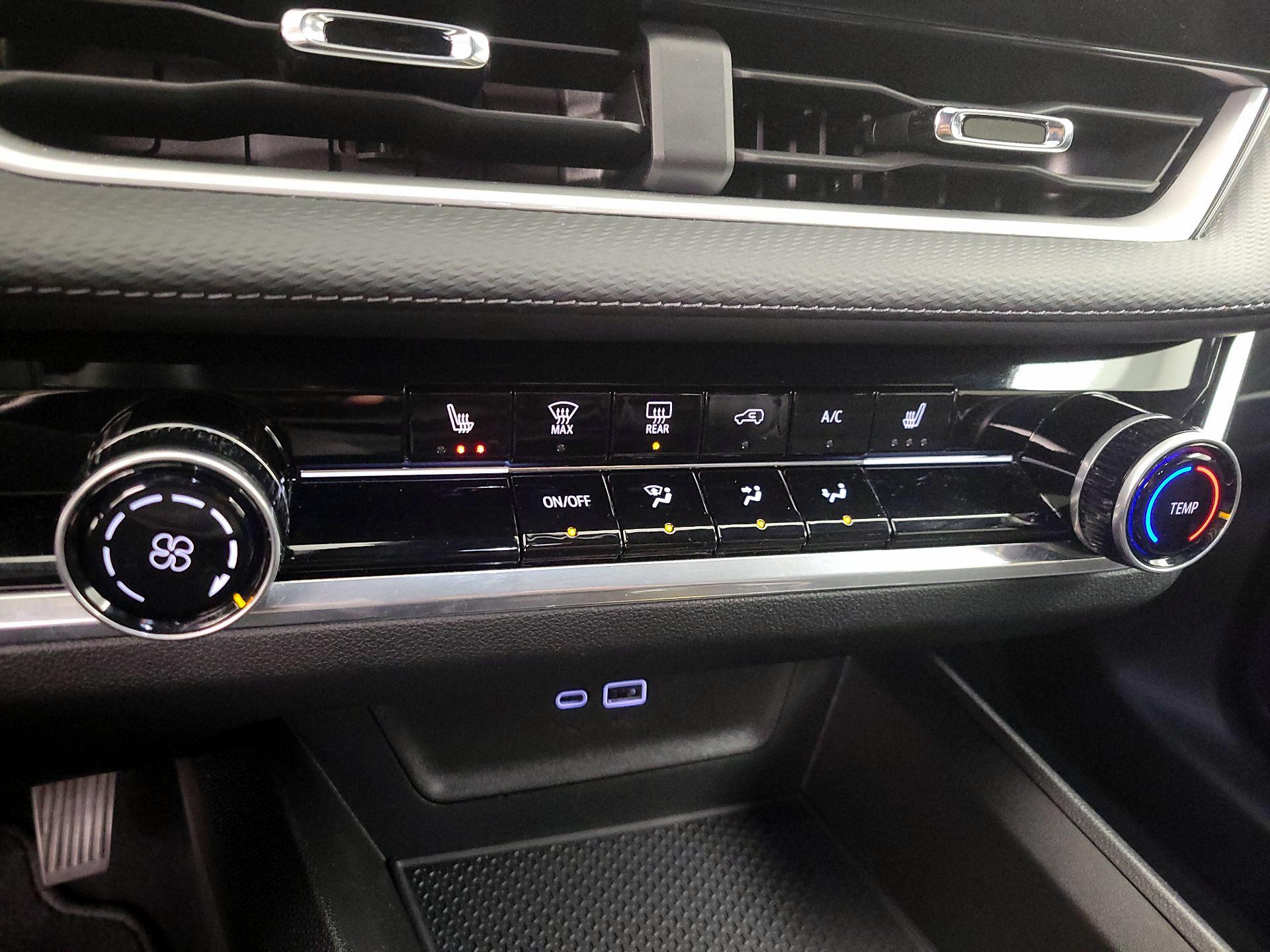 Thumbnail: 2025 Chevrolet Equinox - 16