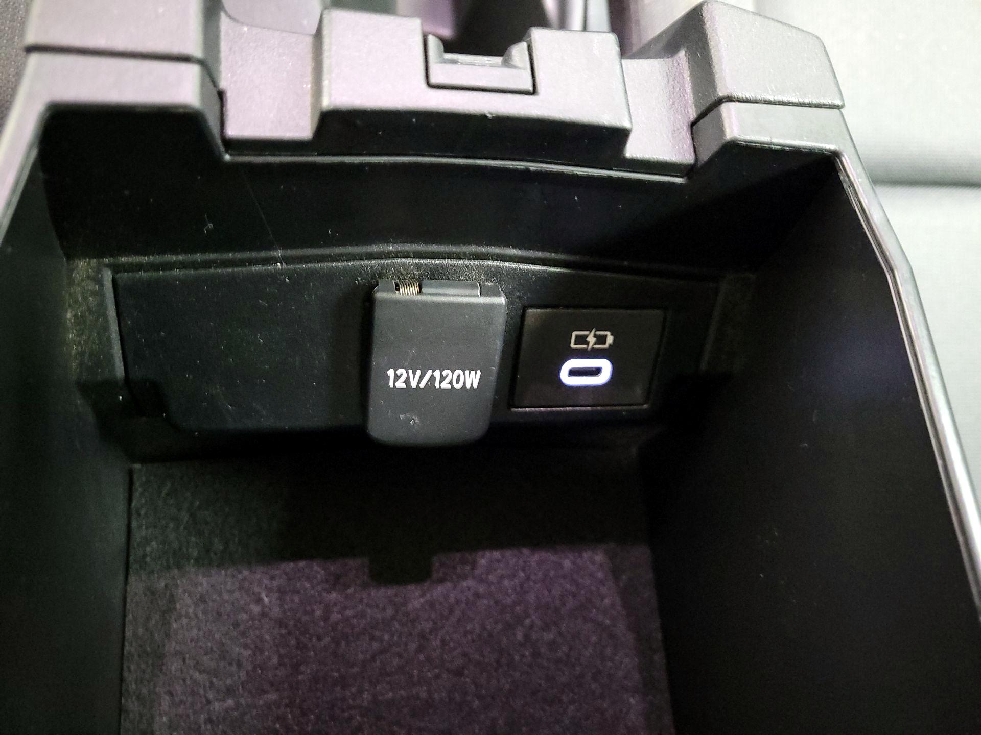 Thumbnail: 2025 Toyota Corolla - 18