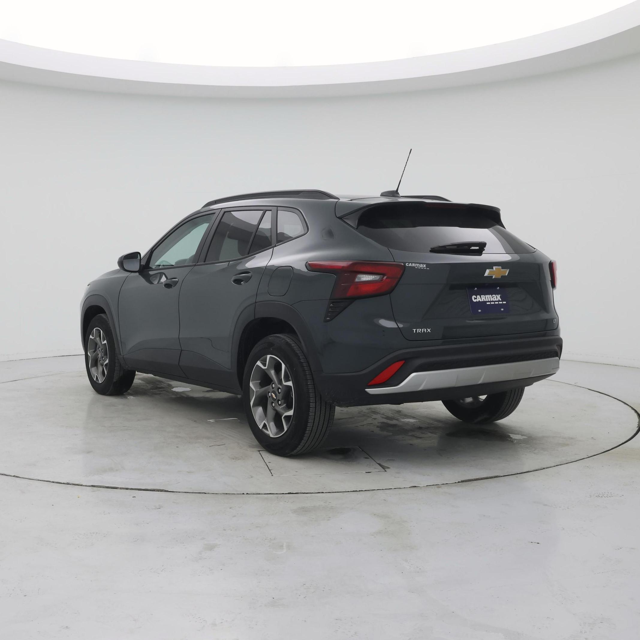 Thumbnail: 2025 Chevrolet Trax - 2