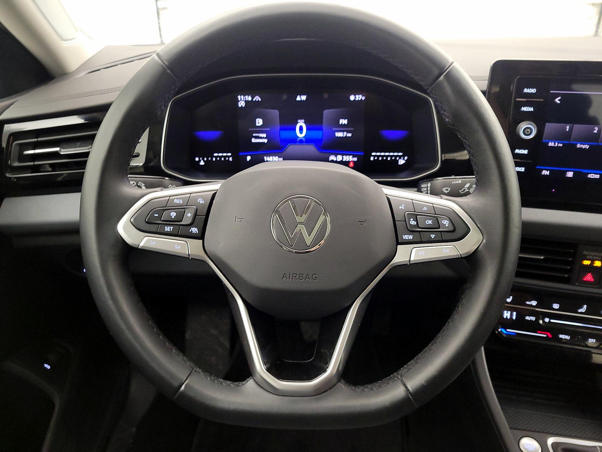 Thumbnail: 2025 Volkswagen Jetta - 10