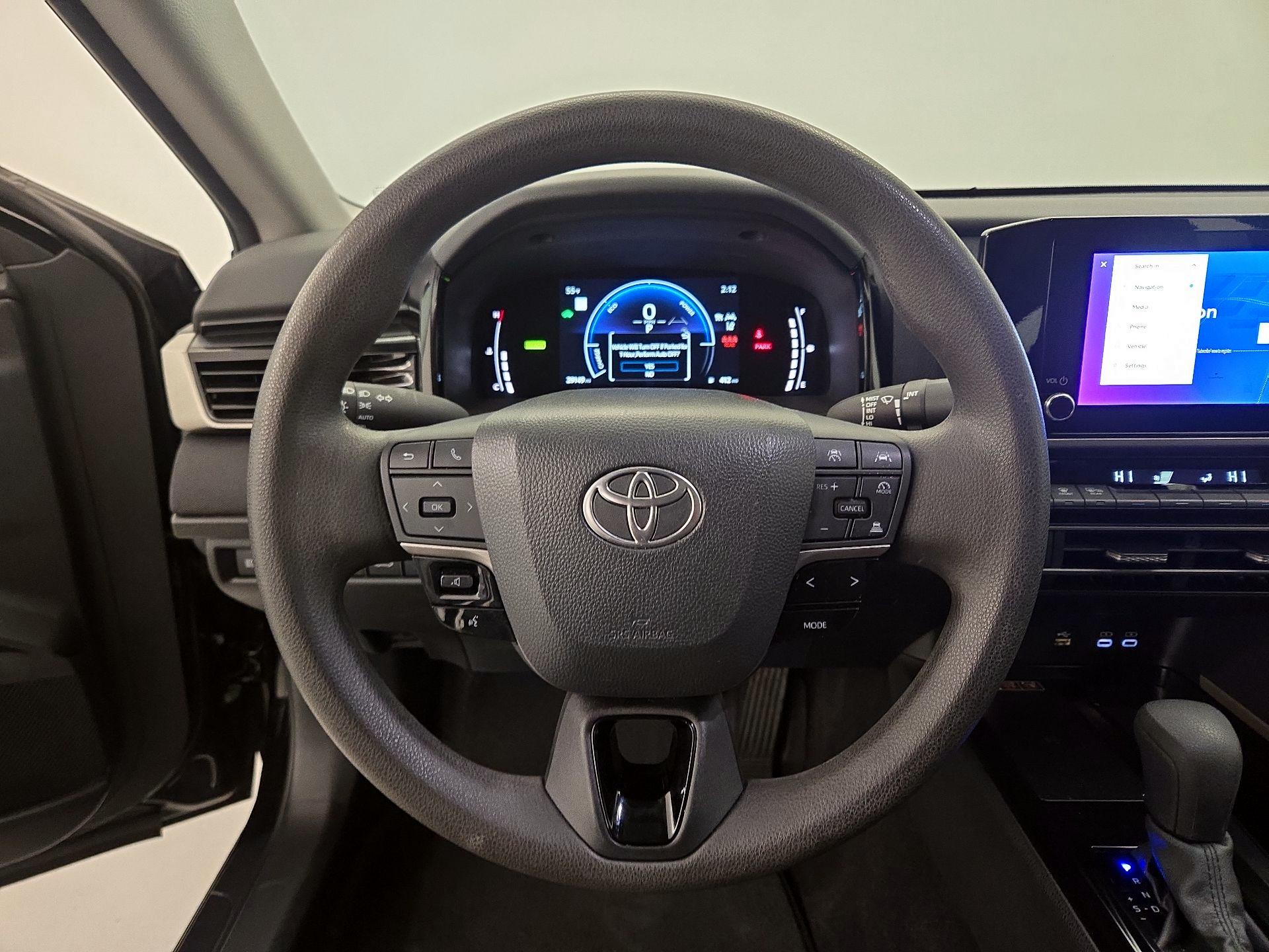 Thumbnail: 2025 Toyota Camry - 10