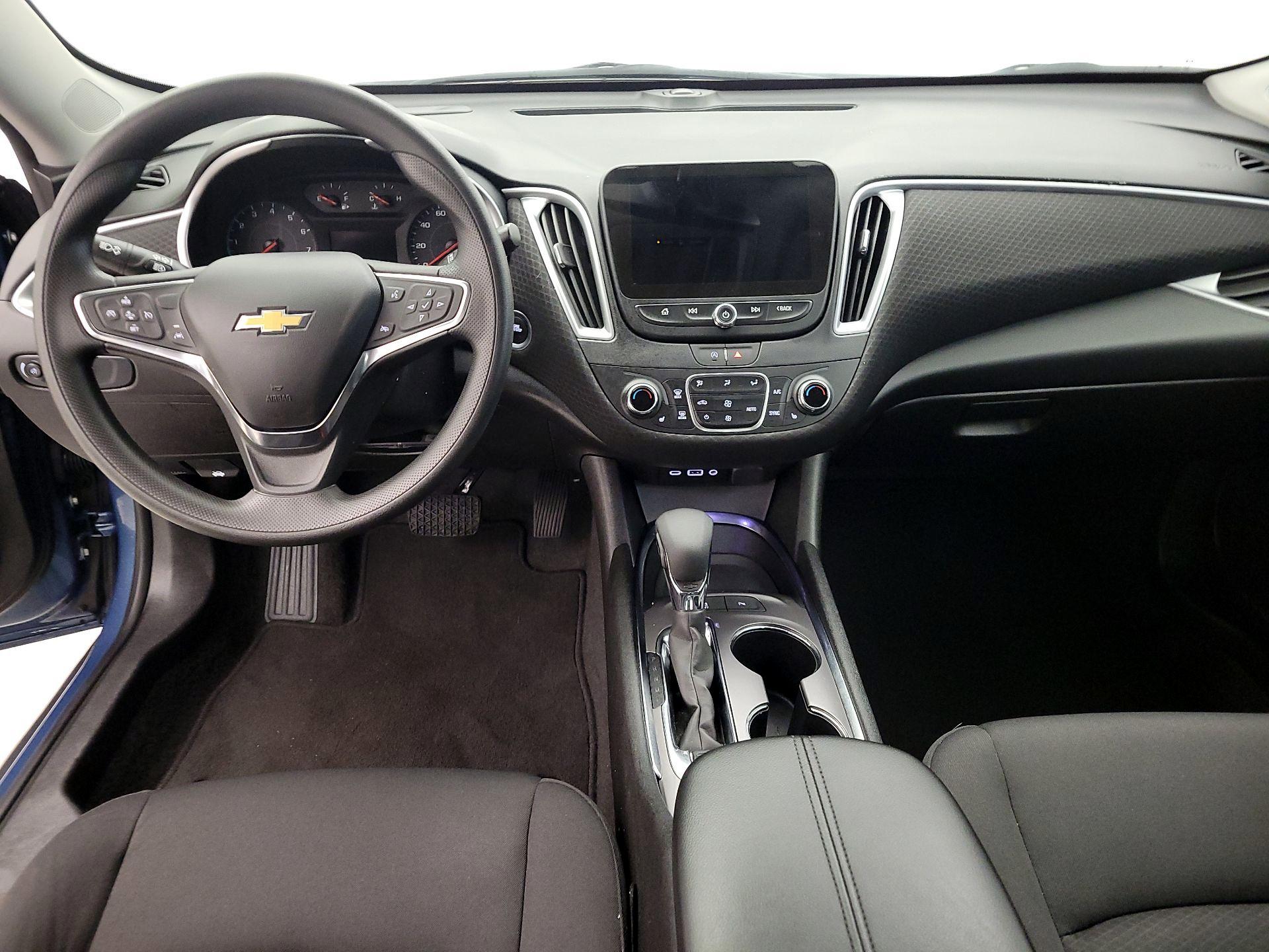 Thumbnail: 2024 Chevrolet Malibu - 9