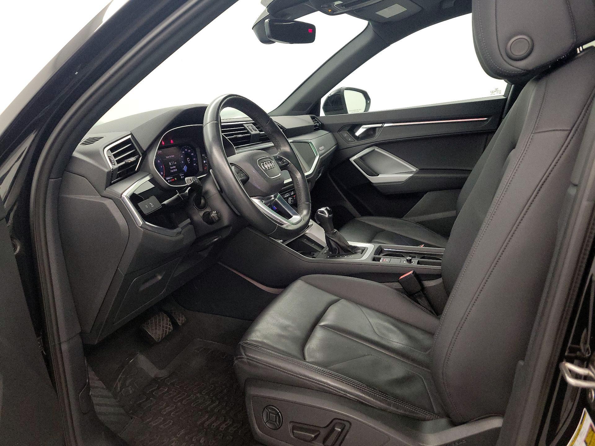 Thumbnail: 2021 Audi Q3 - 11