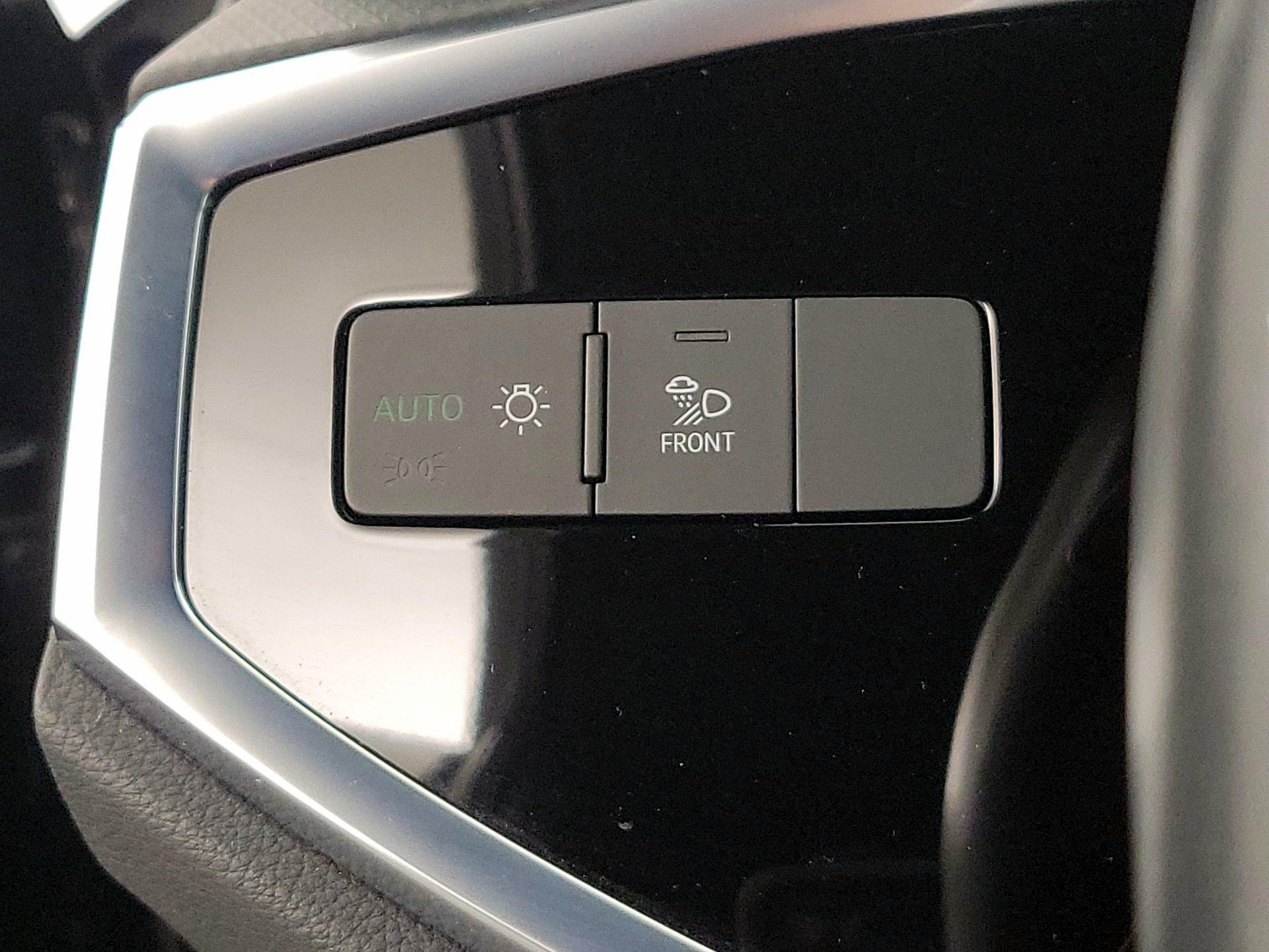 Thumbnail: 2021 Audi Q3 - 13