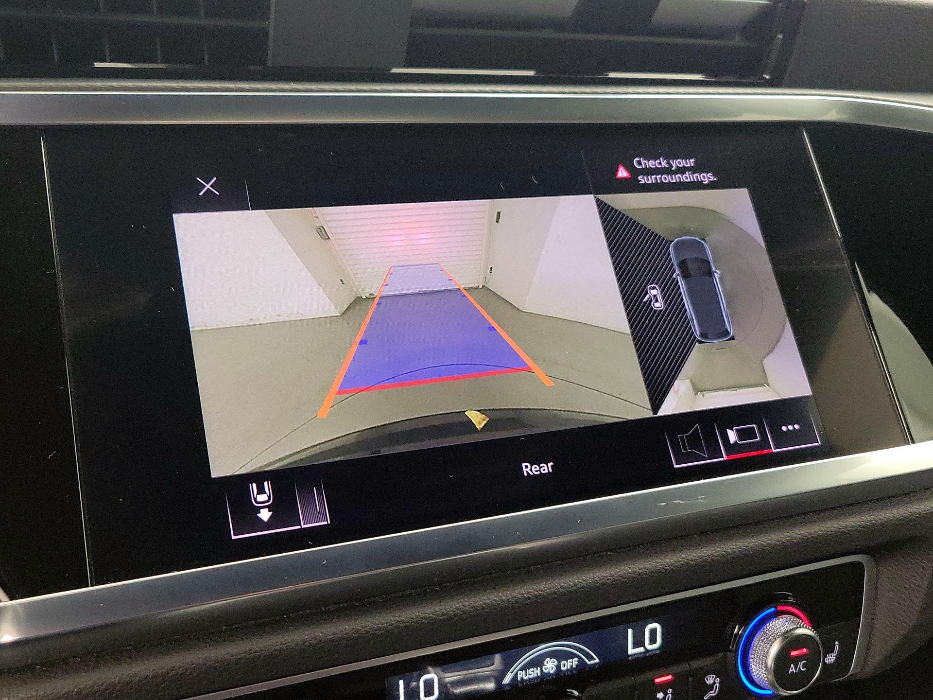 Thumbnail: 2021 Audi Q3 - 14