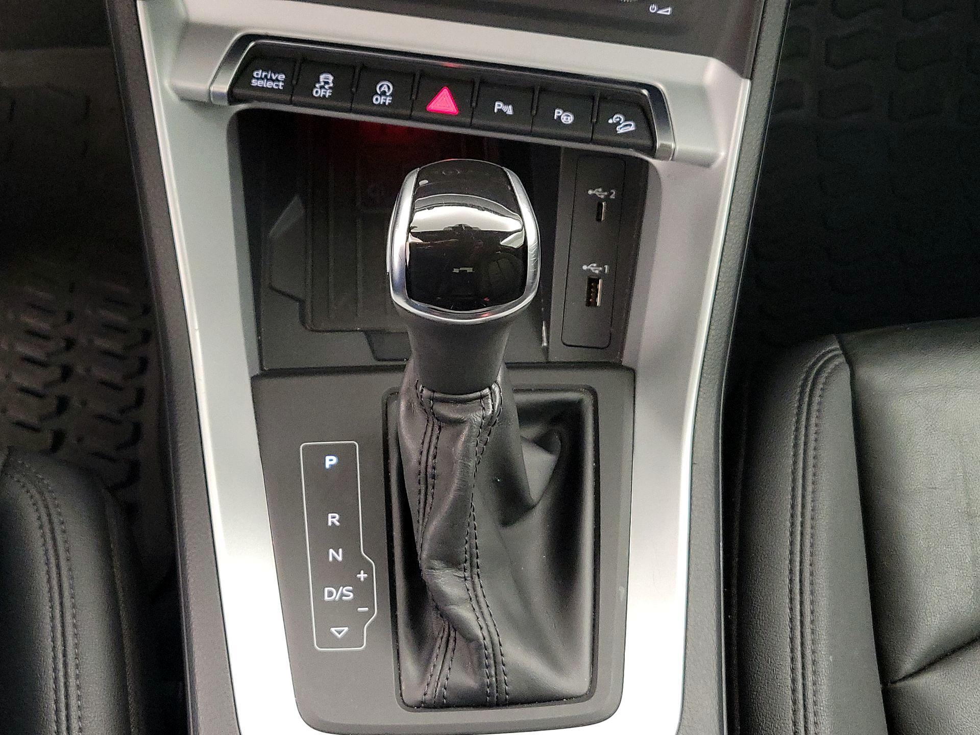 Thumbnail: 2021 Audi Q3 - 17