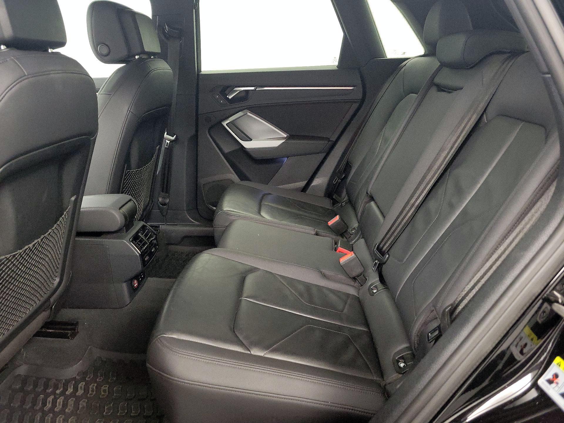 Thumbnail: 2021 Audi Q3 - 20