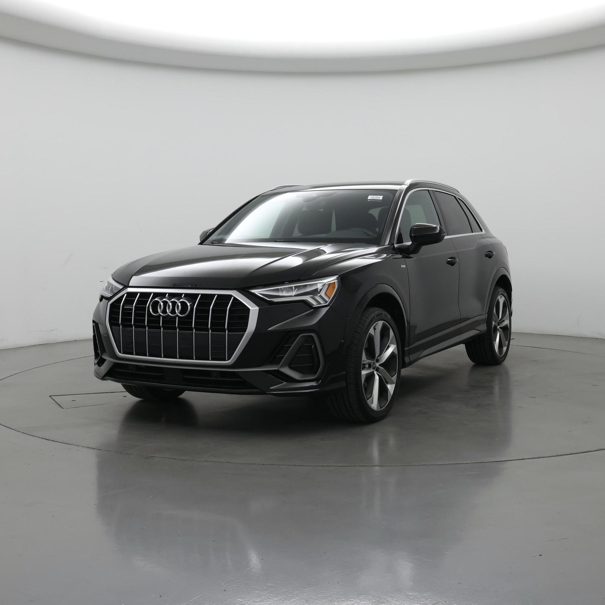 Thumbnail: 2021 Audi Q3 - 4