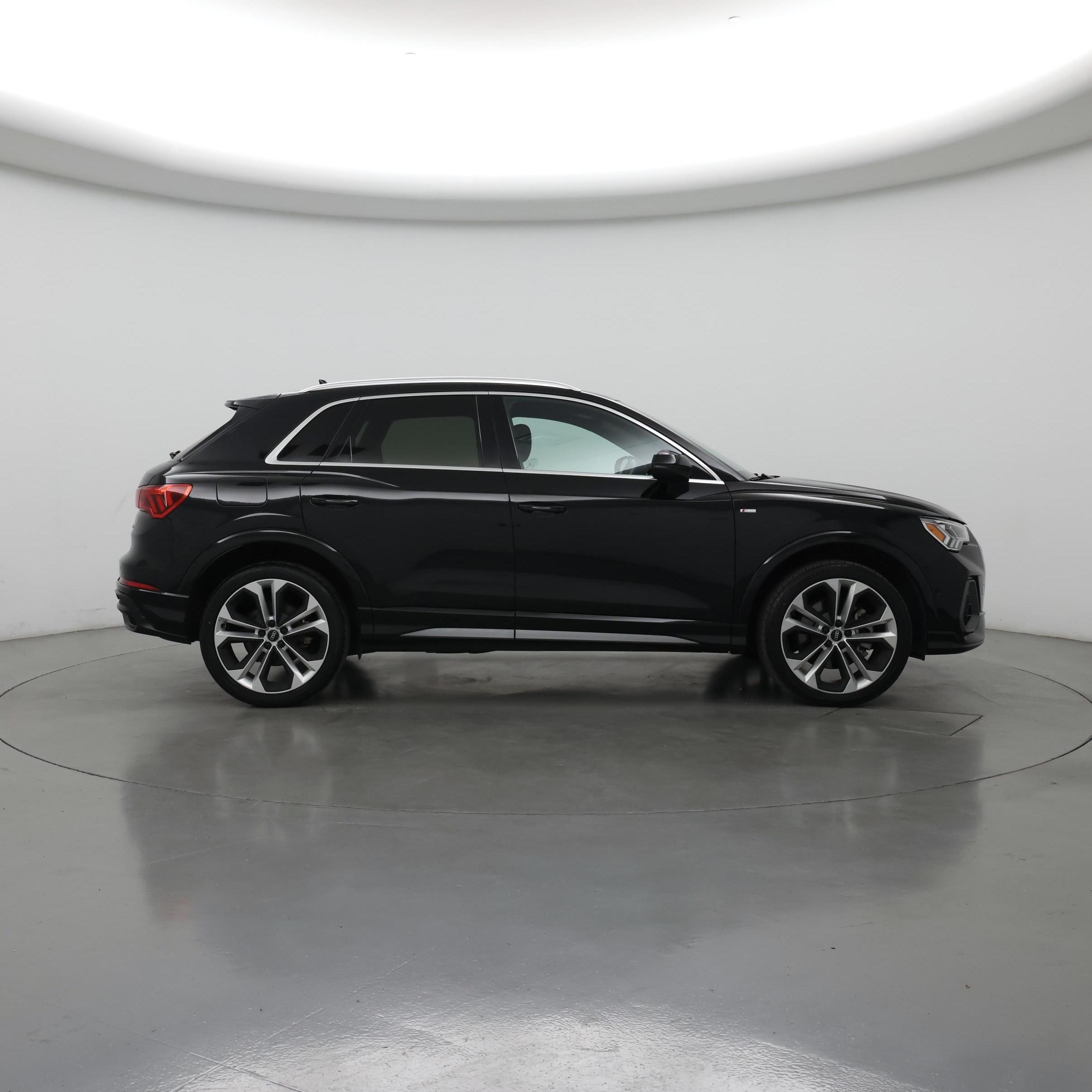 Thumbnail: 2021 Audi Q3 - 7