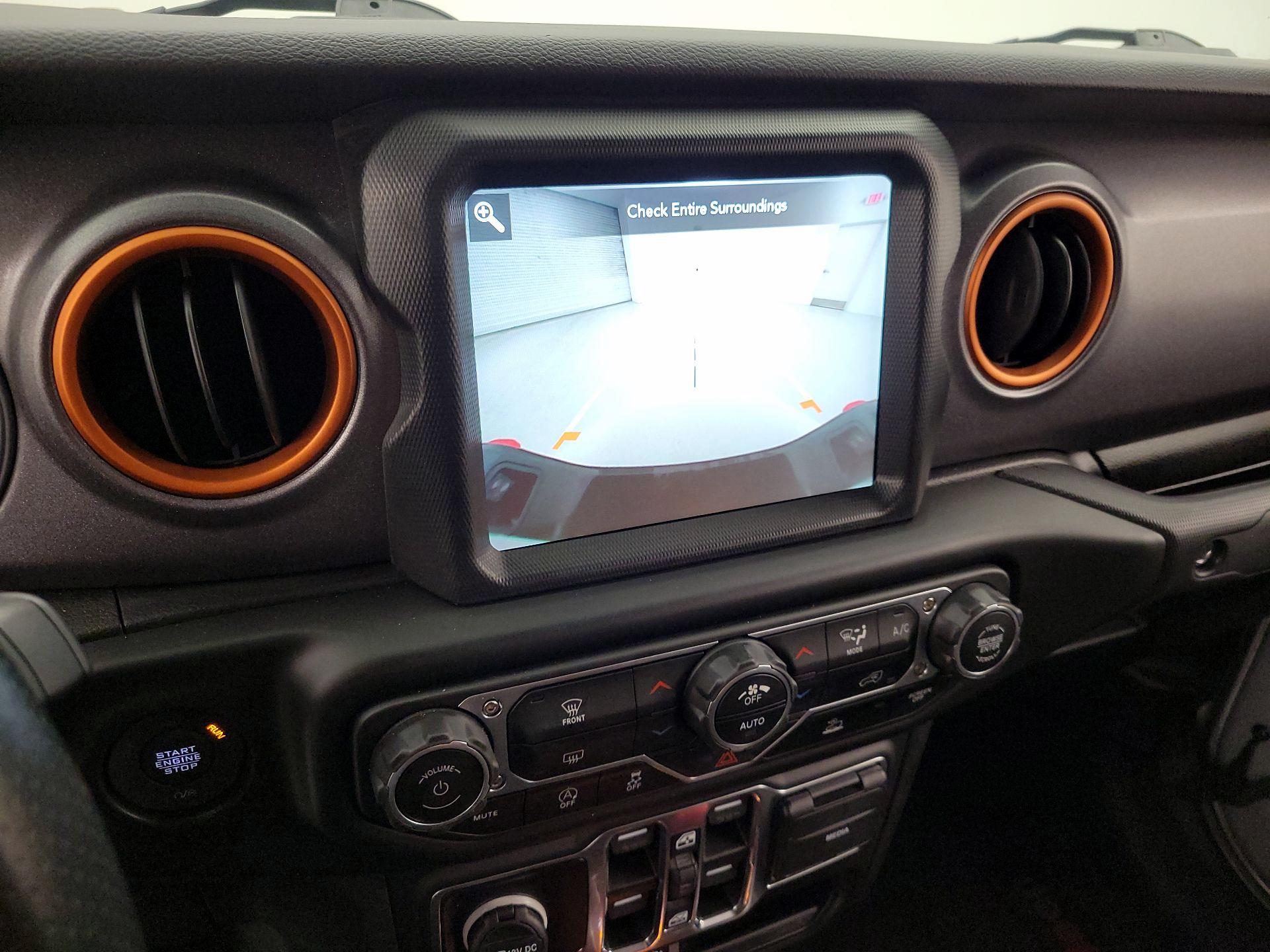 Thumbnail: 2023 Jeep Gladiator - 15