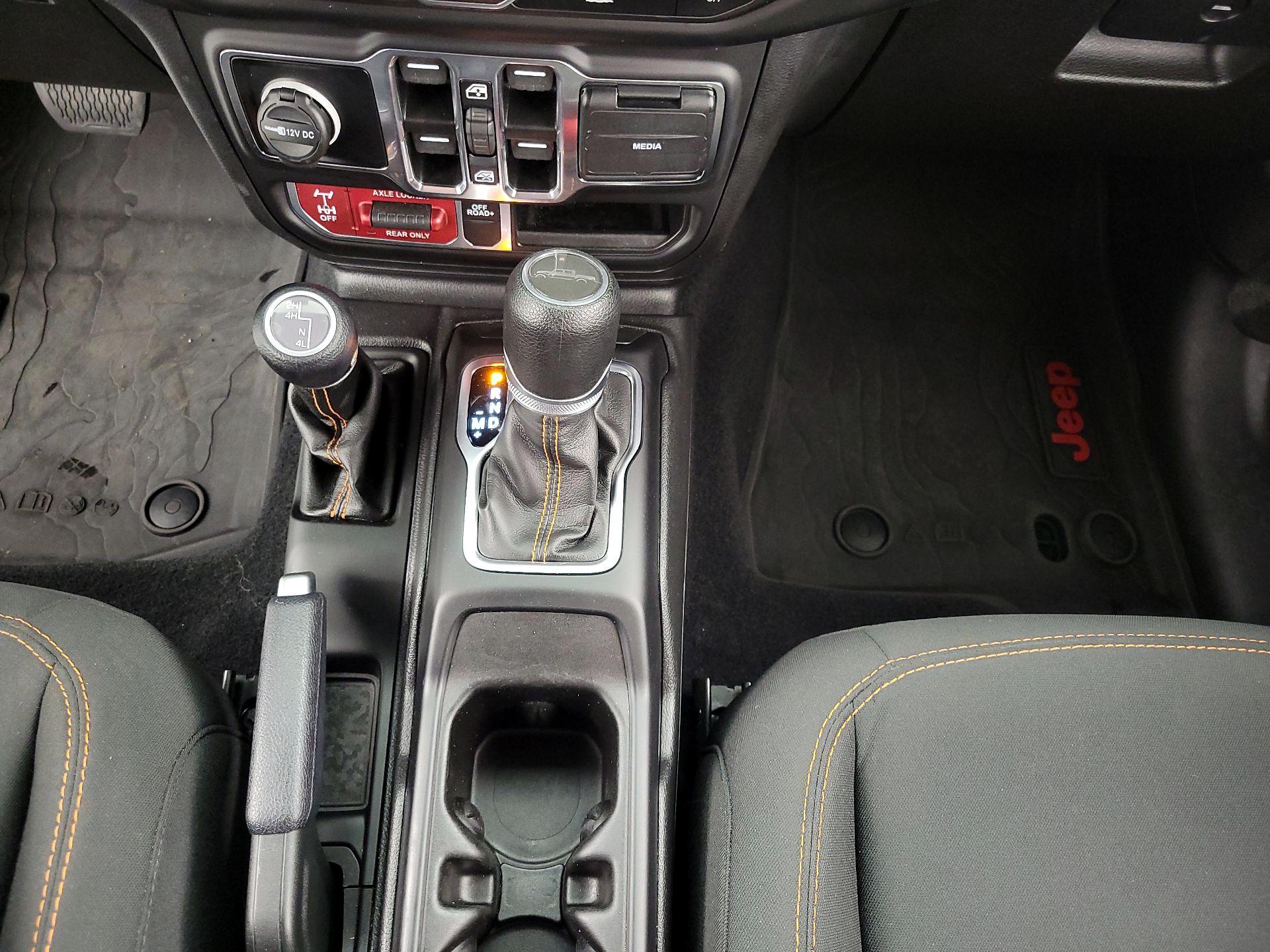 Thumbnail: 2023 Jeep Gladiator - 18