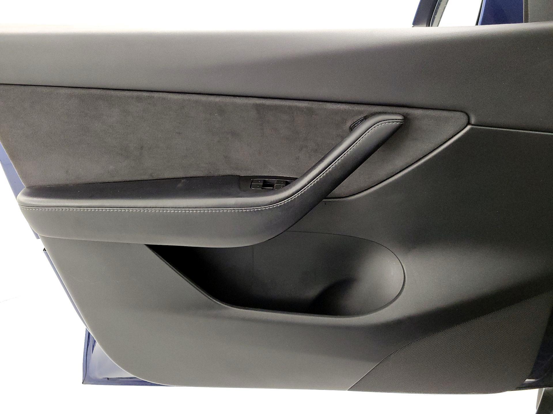 Thumbnail: 2021 Tesla Model Y - 12