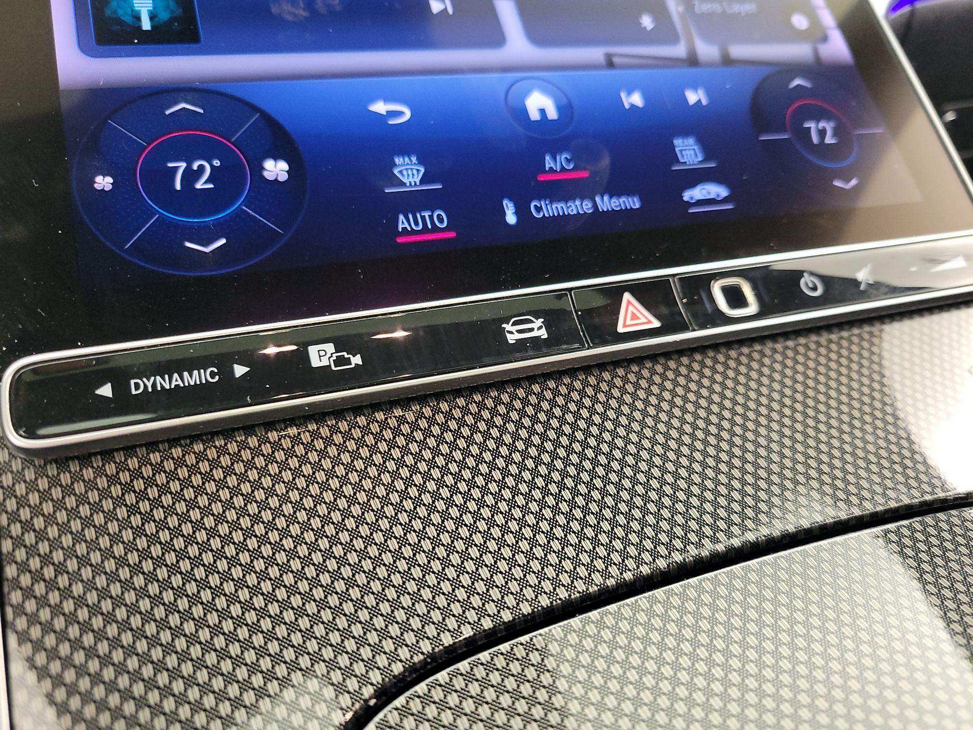 Thumbnail: 2023 Mercedes-Benz C-Class - 17