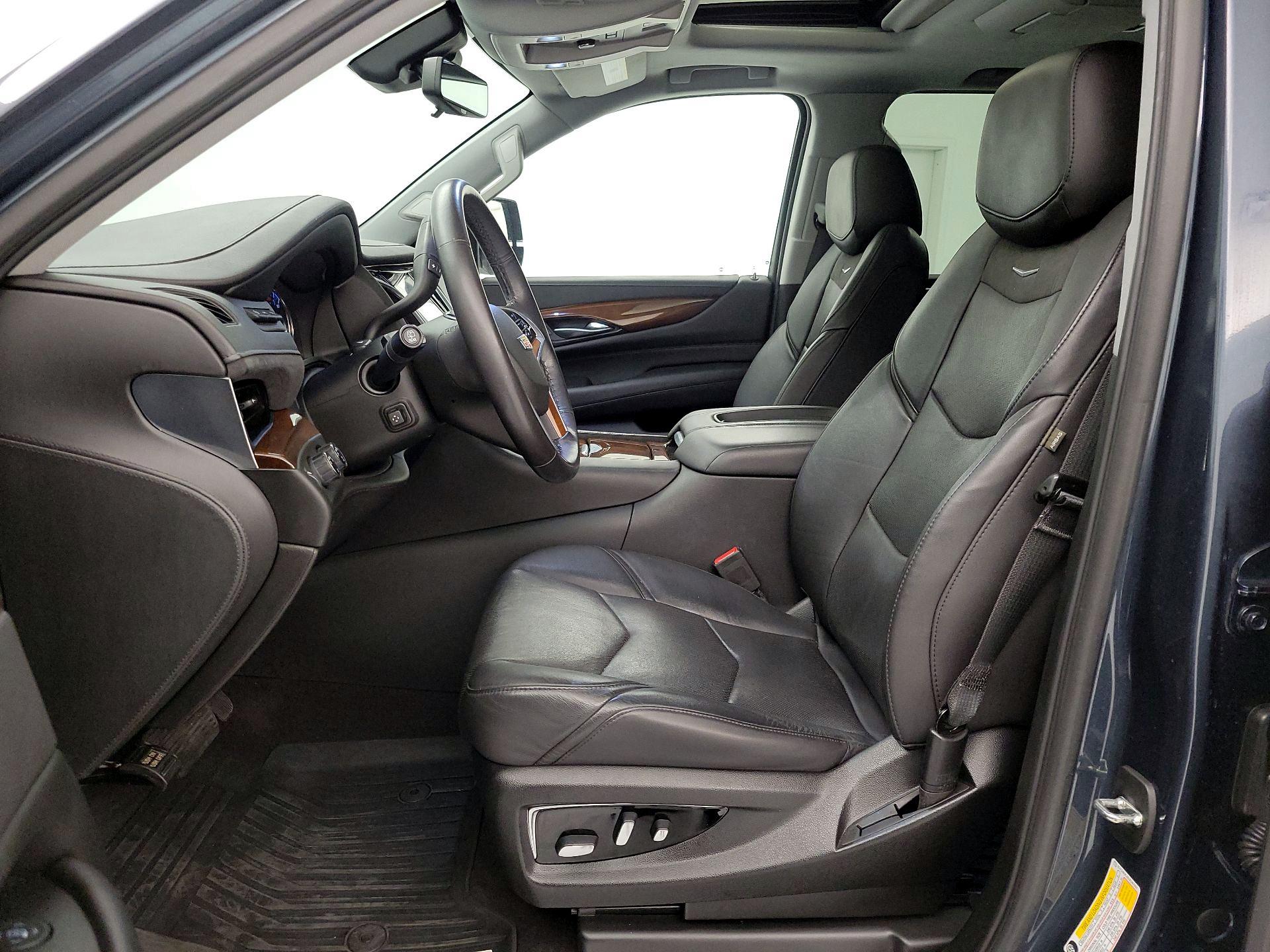 Thumbnail: 2020 Cadillac Escalade - 11