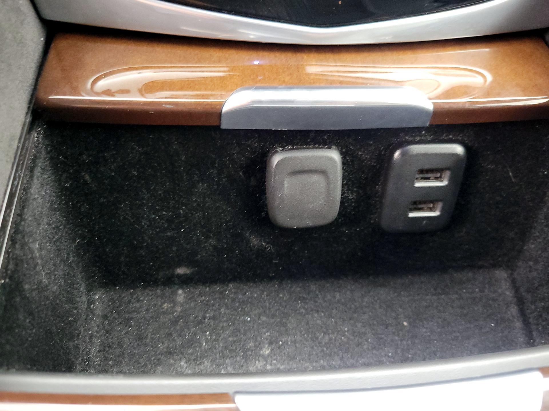 Thumbnail: 2020 Cadillac Escalade - 19