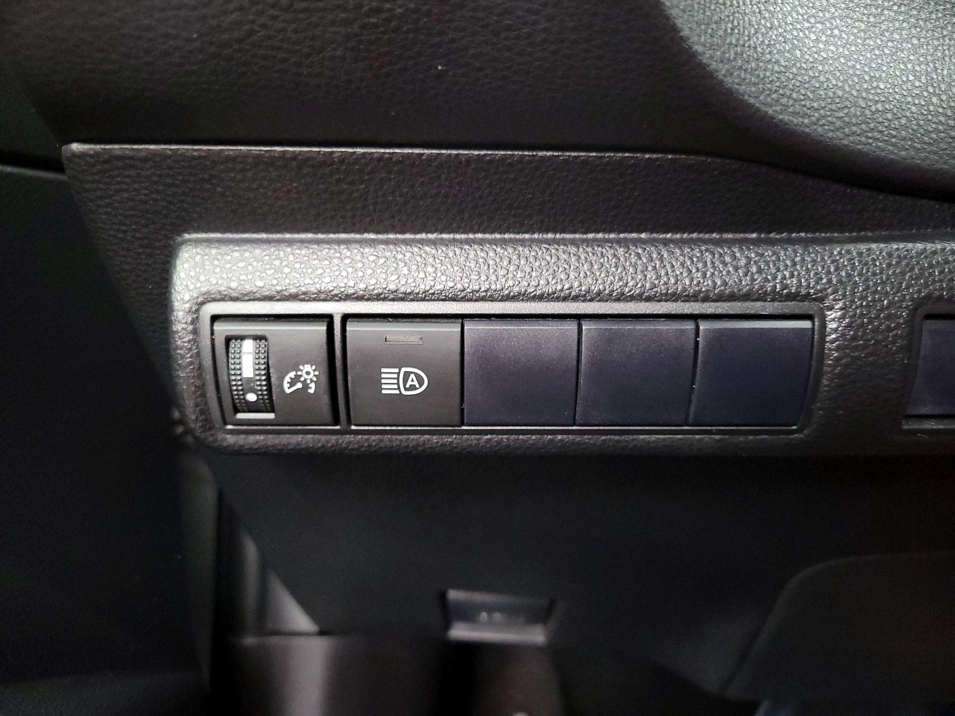 Thumbnail: 2021 Toyota Corolla - 13