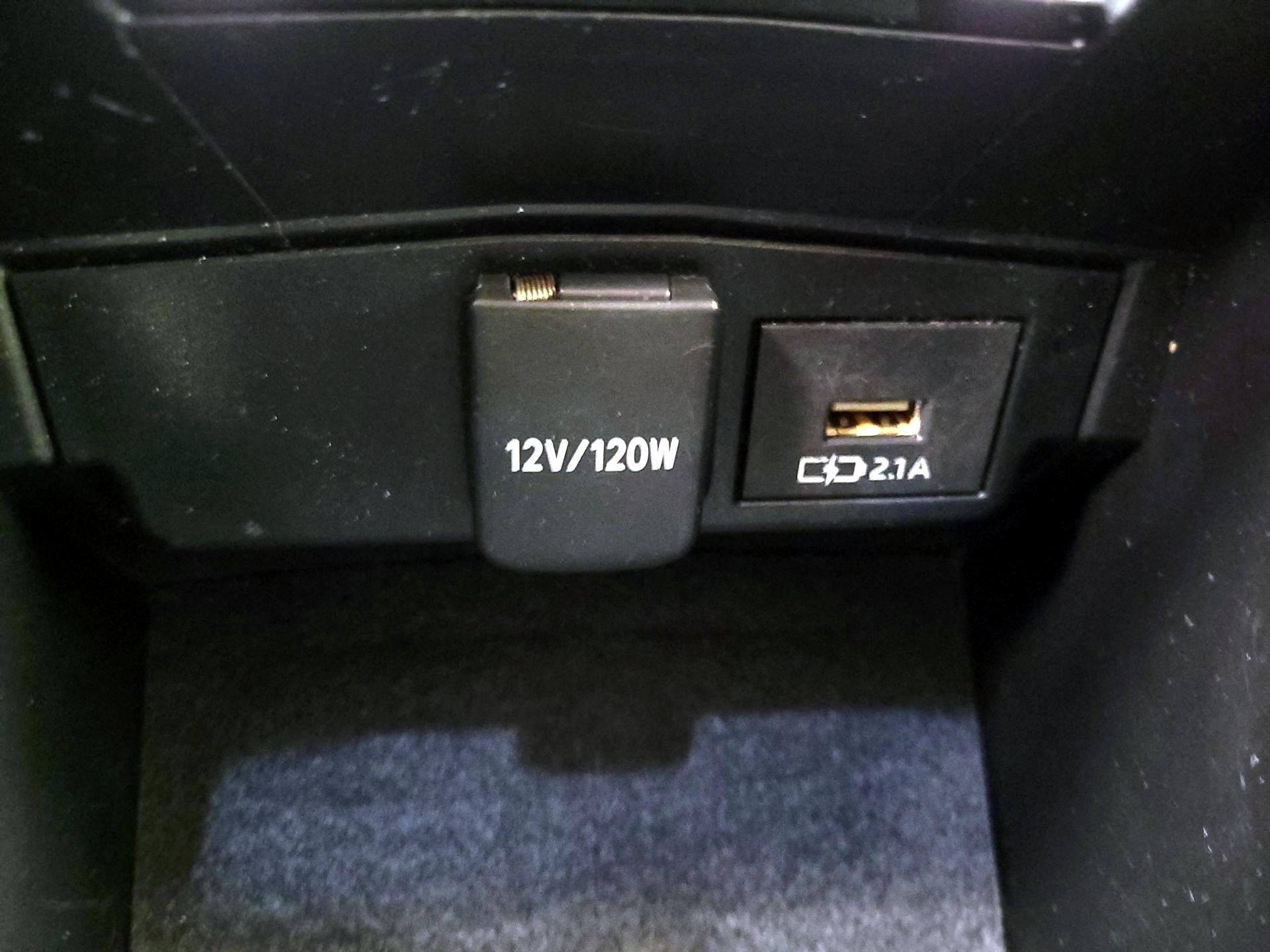 Thumbnail: 2021 Toyota Corolla - 18