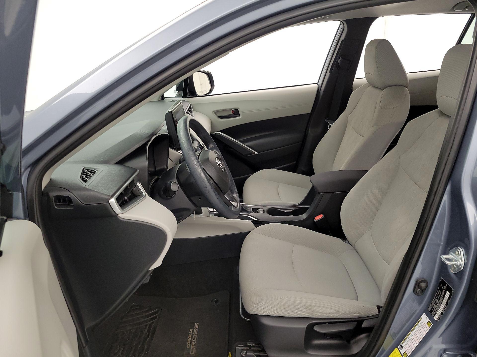 Thumbnail: 2022 Toyota Corolla Cross - 11