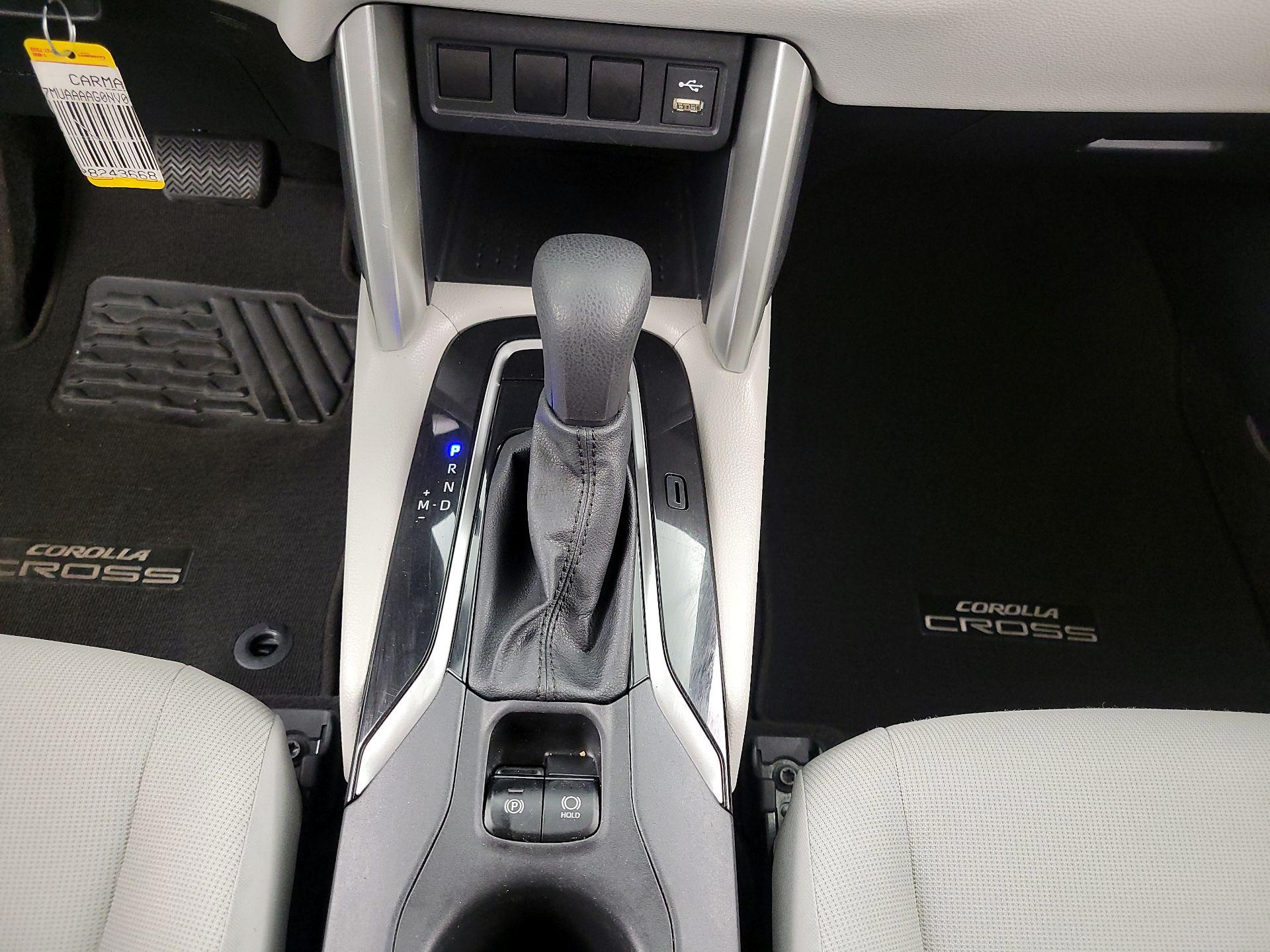 Thumbnail: 2022 Toyota Corolla Cross - 17