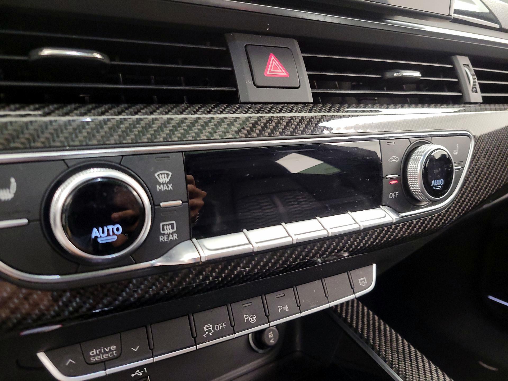 Thumbnail: 2021 Audi RS 5 - 17