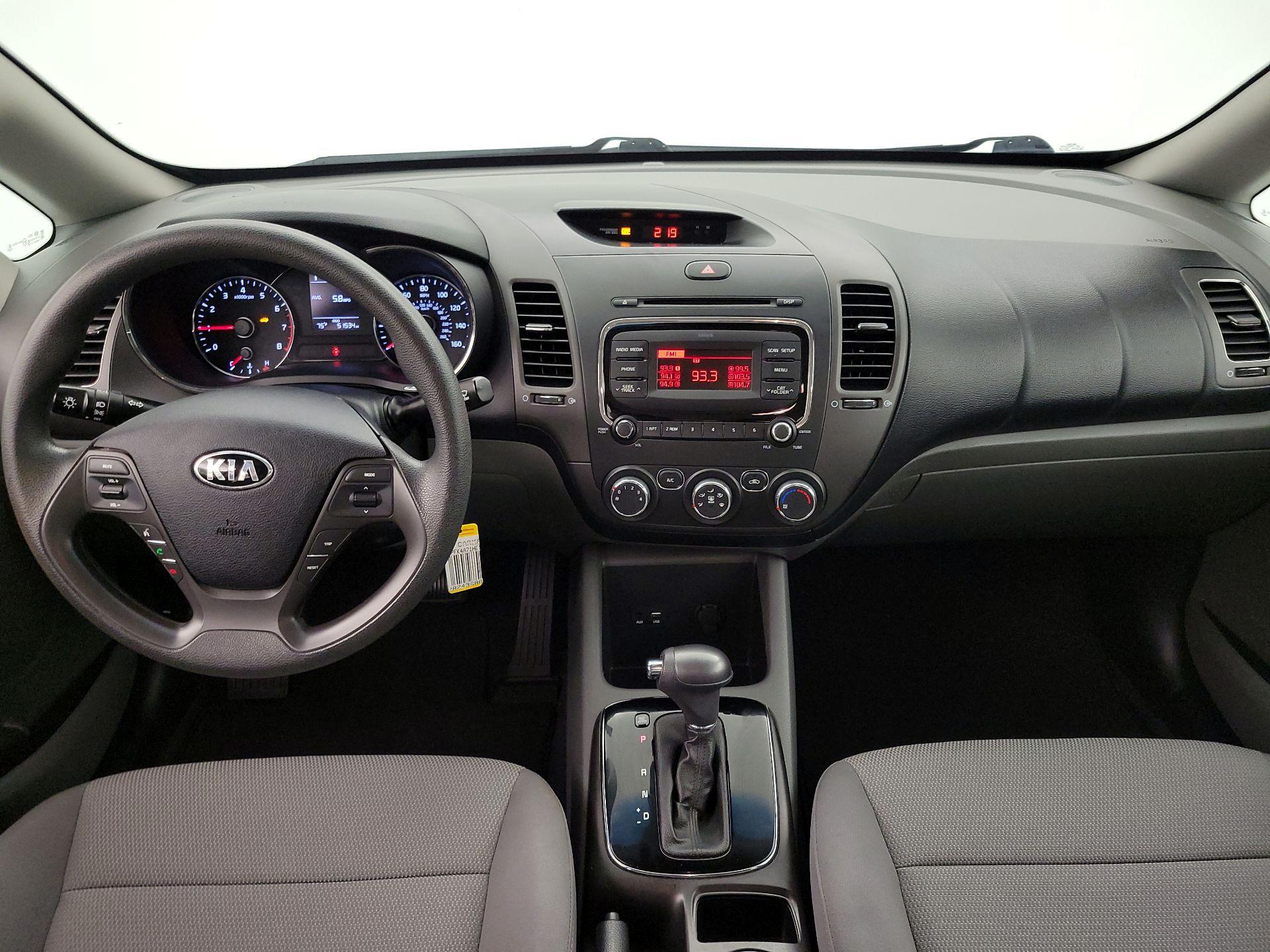 Thumbnail: 2017 Kia Forte - 9