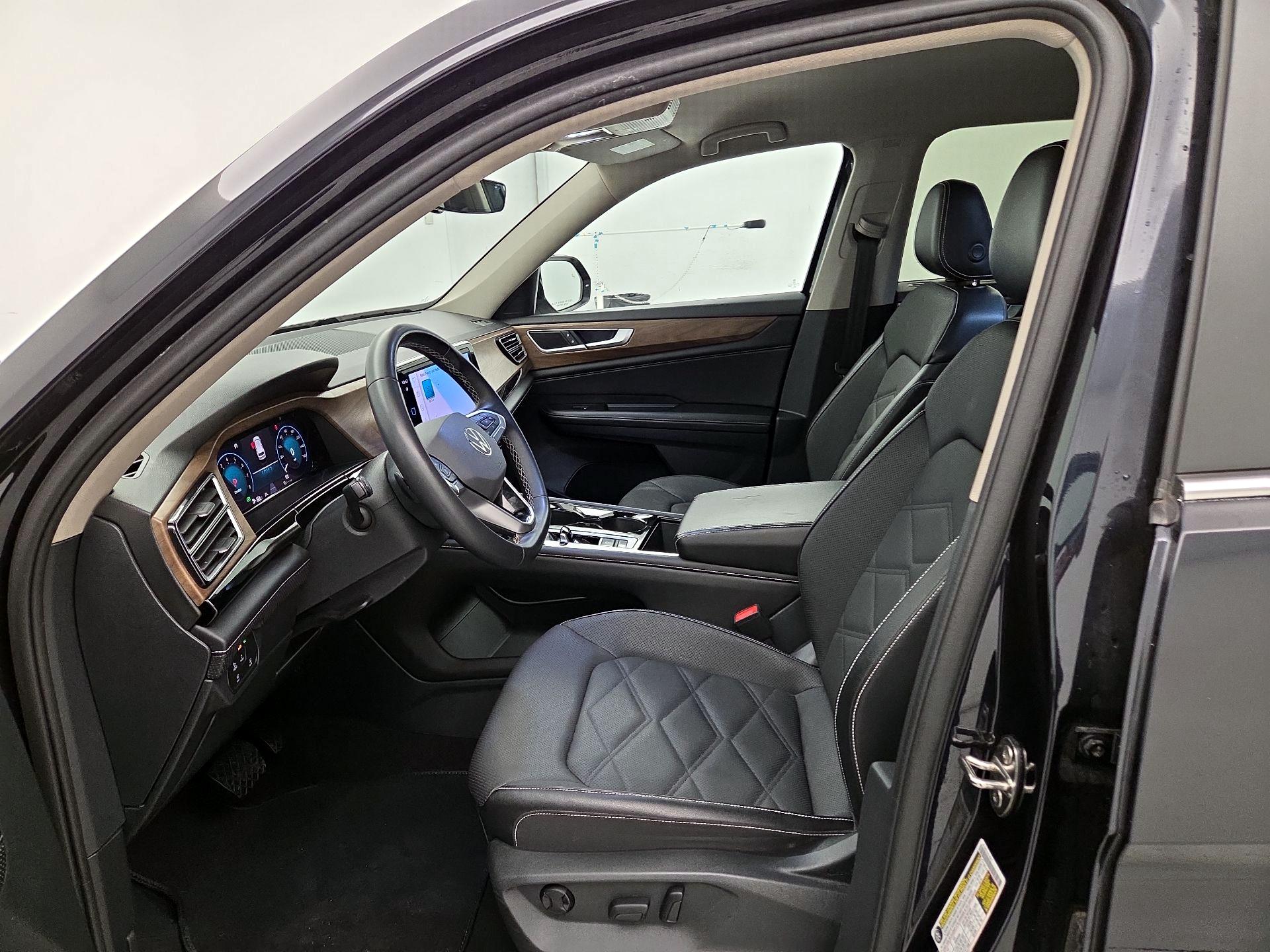 Thumbnail: 2024 Volkswagen Atlas - 11